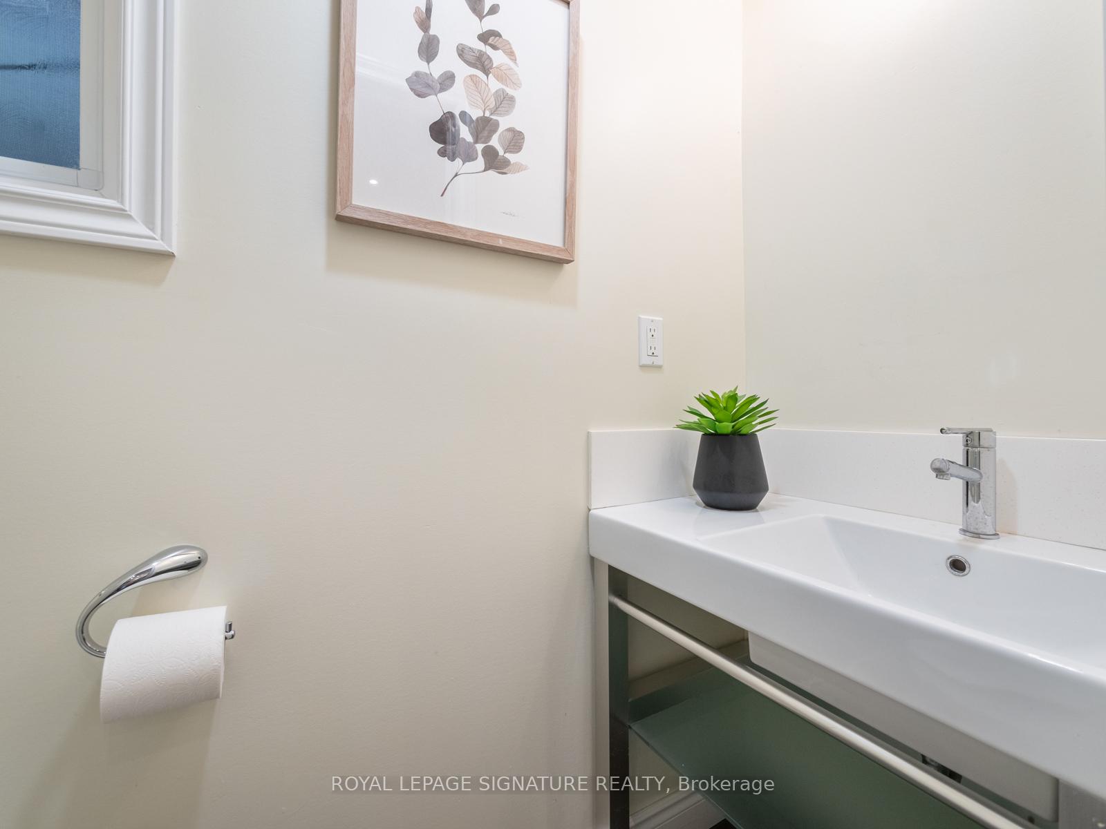 Photo 18 of 9 Westbrook Avenue, Toronto, Woodbine-Lumsden — HOMEH