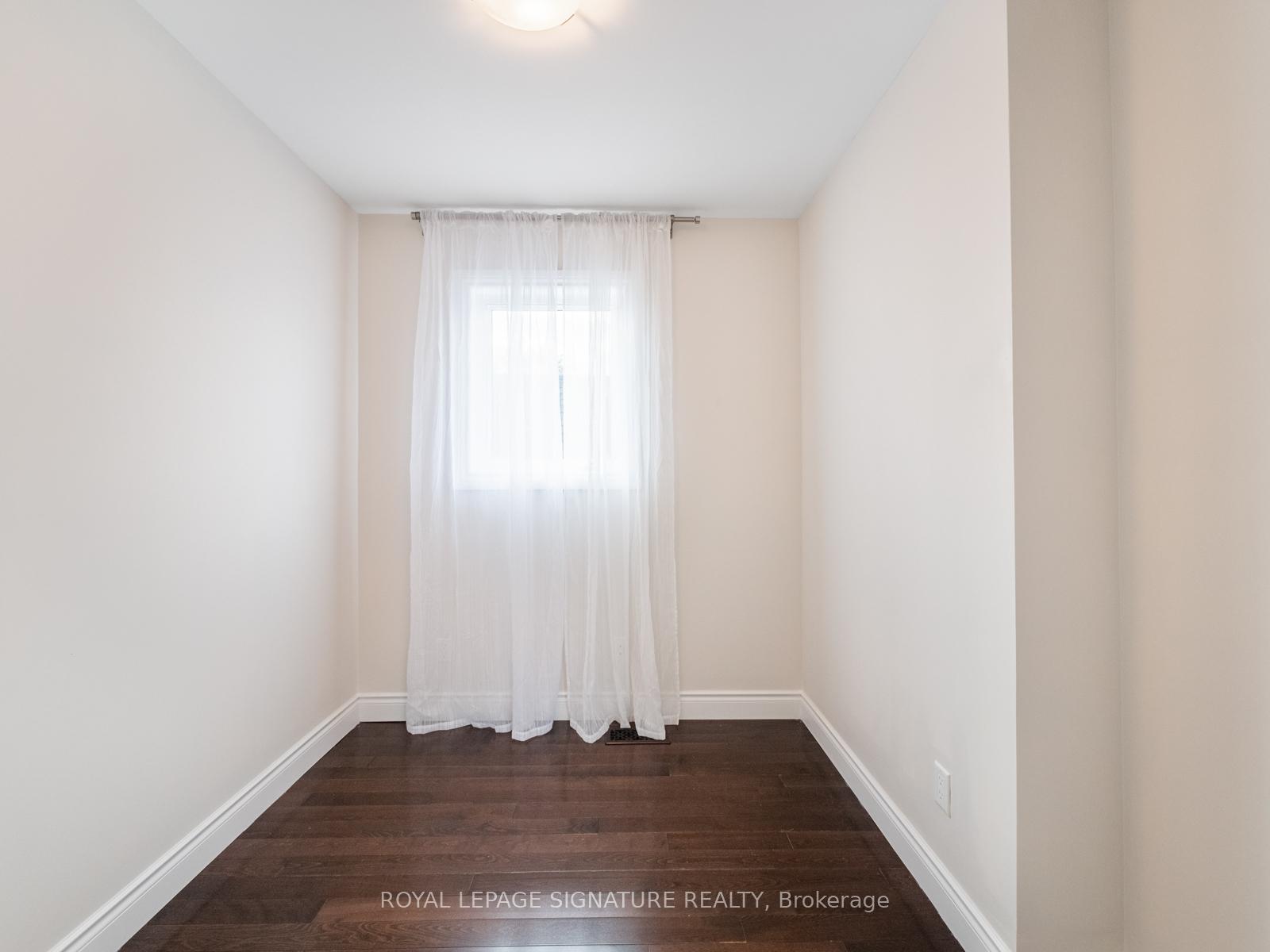 Photo 29 of 9 Westbrook Avenue, Toronto, Woodbine-Lumsden — HOMEH
