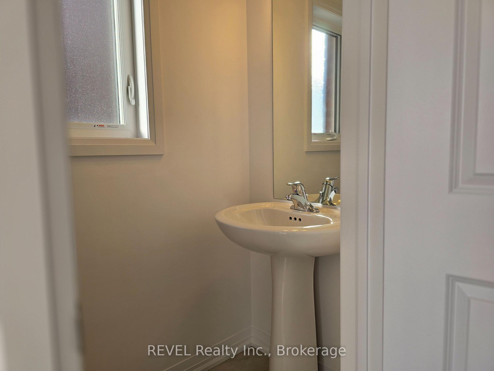 Photo 5 of 9 Willson Drive, Thorold, Hurricane/Merrittville — HOMEH
