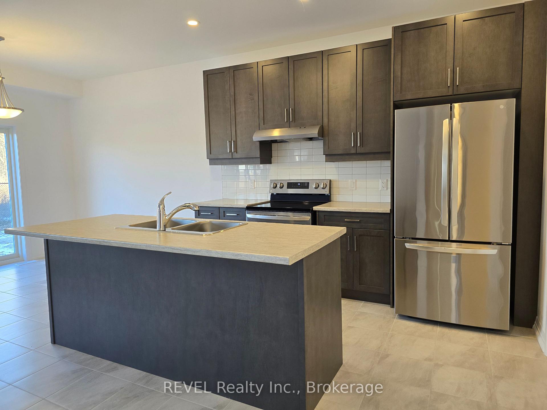 Photo 7 of 9 Willson Drive, Thorold, Hurricane/Merrittville — HOMEH