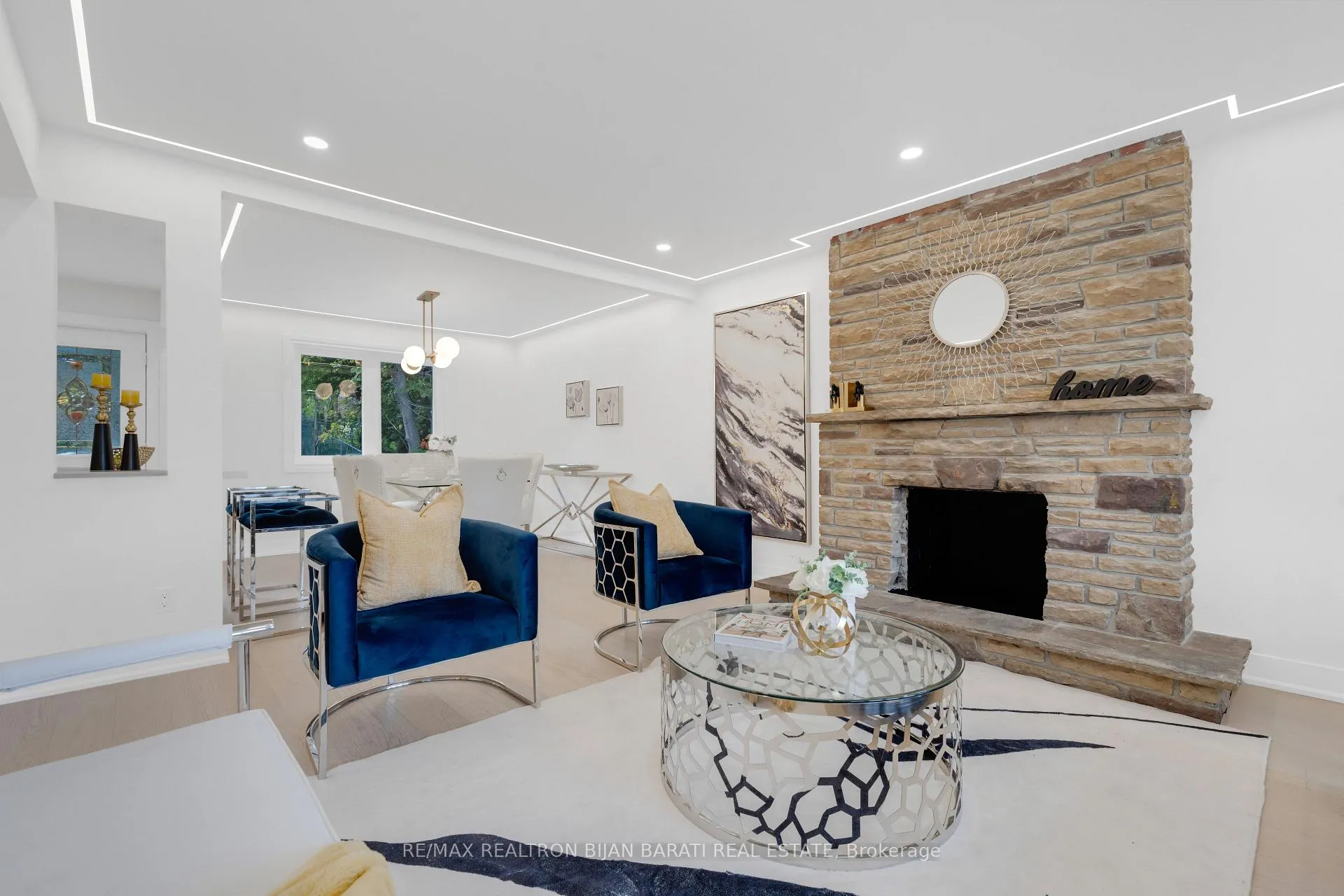 Photo 9 of 14 Henderson Avenue, Markham, Grandview — HOMEH