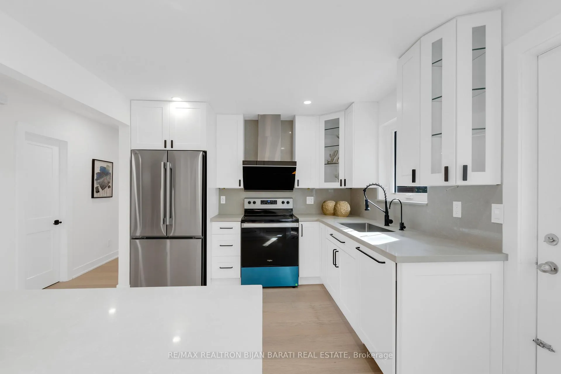 Photo 14 of 14 Henderson Avenue, Markham, Grandview — HOMEH