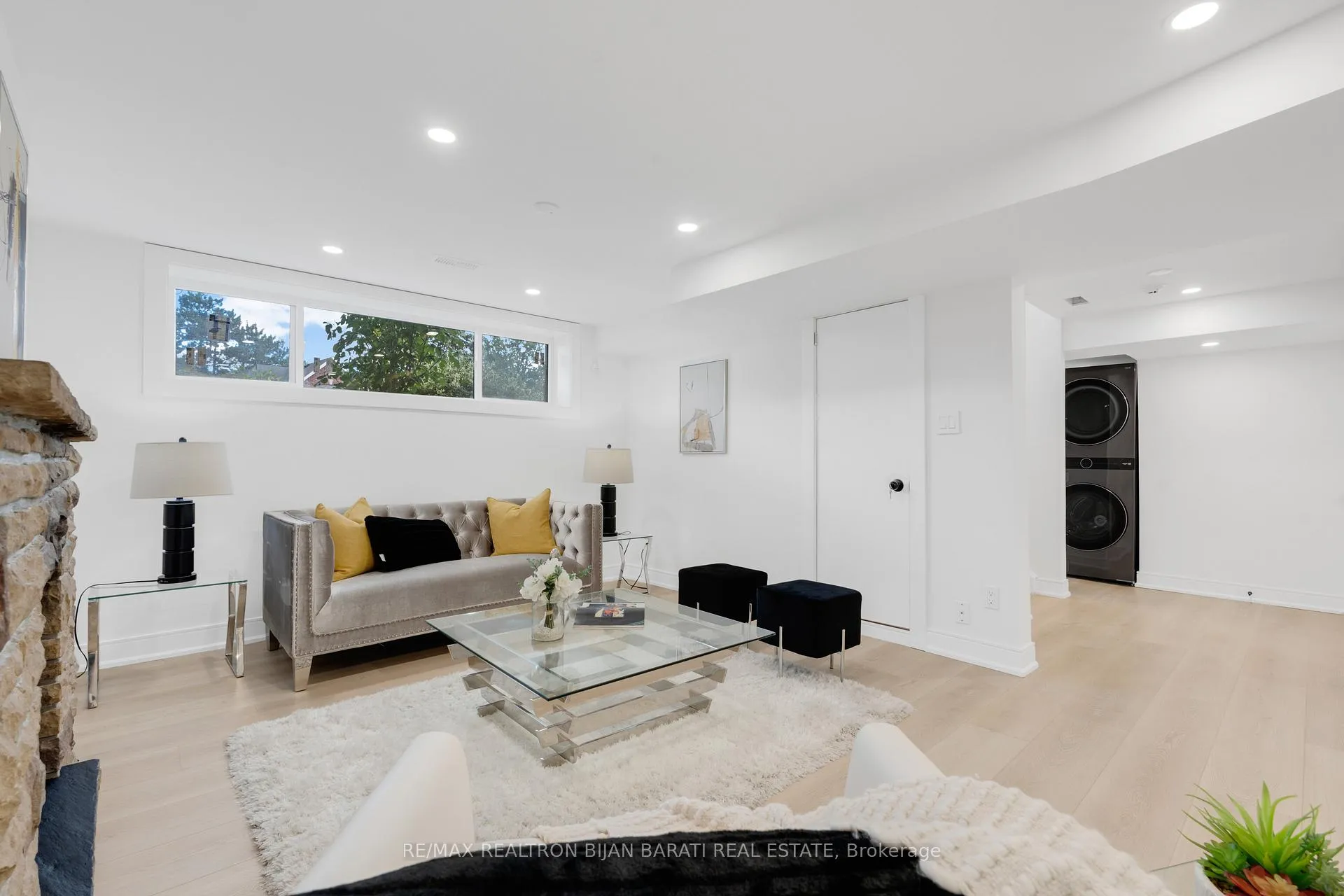 Photo 32 of 14 Henderson Avenue, Markham, Grandview — HOMEH