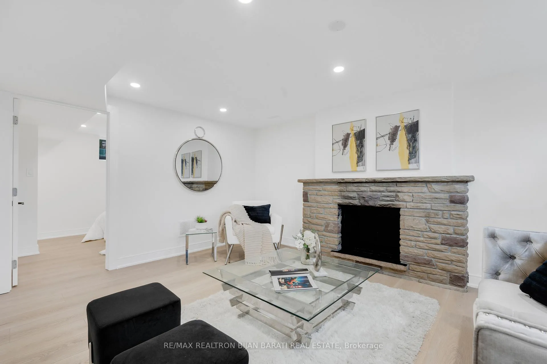Photo 34 of 14 Henderson Avenue, Markham, Grandview — HOMEH