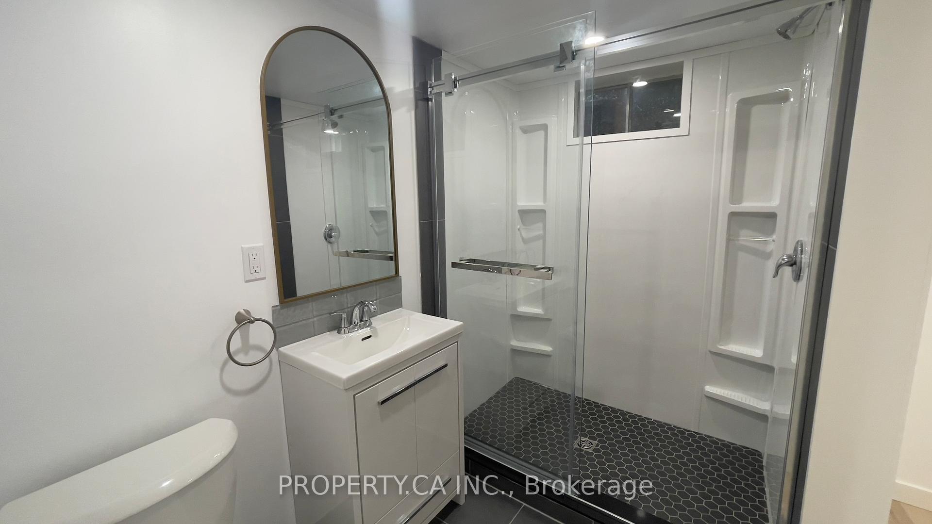 Photo 6 of Unit #Lower, 143 St Helen's Avenue, Toronto, Dufferin Grove — HOMEH