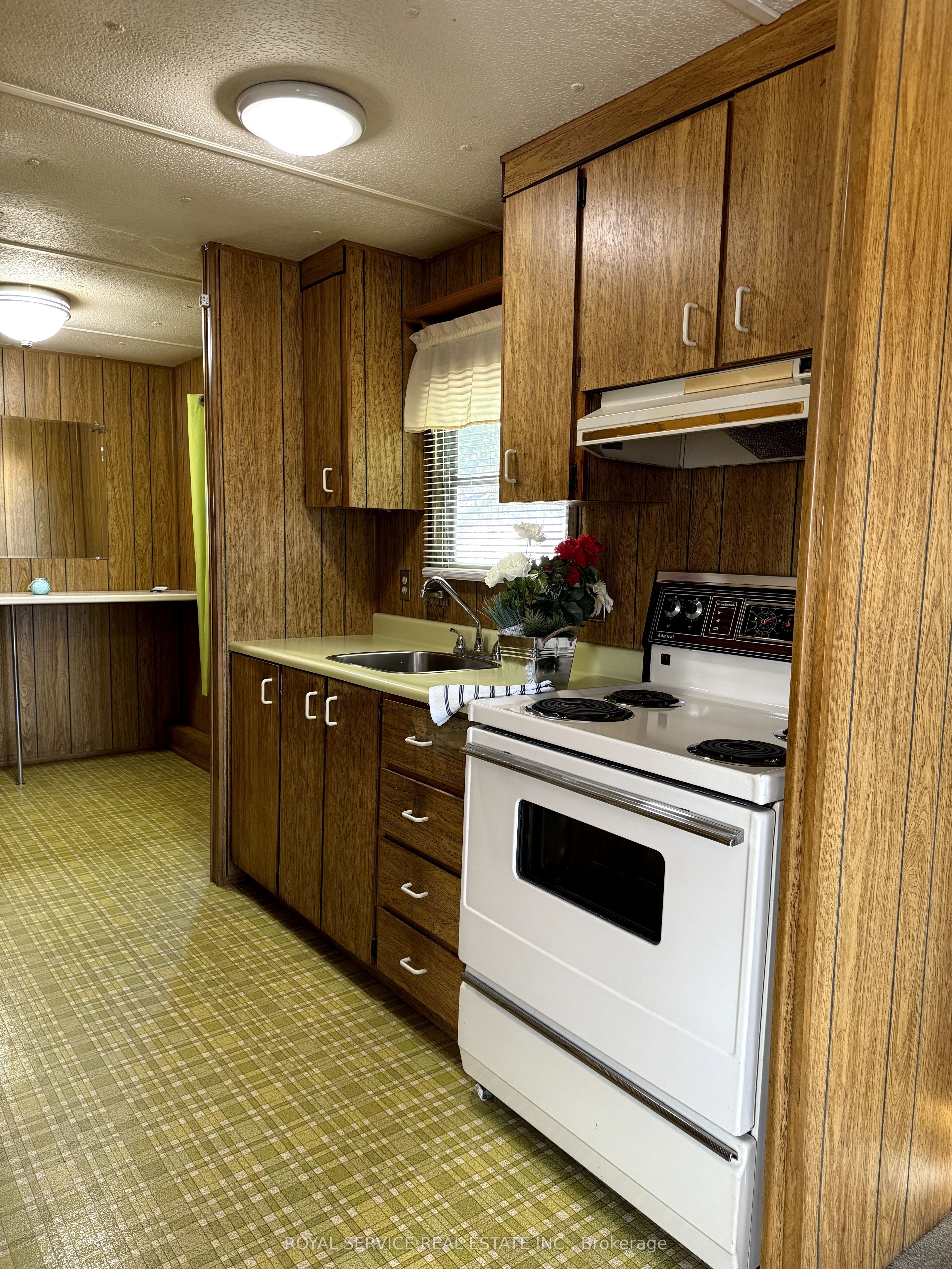 Photo 13 of Unit 11, 1037 Arthur Street, Clarington, Rural Clarington — HOMEH