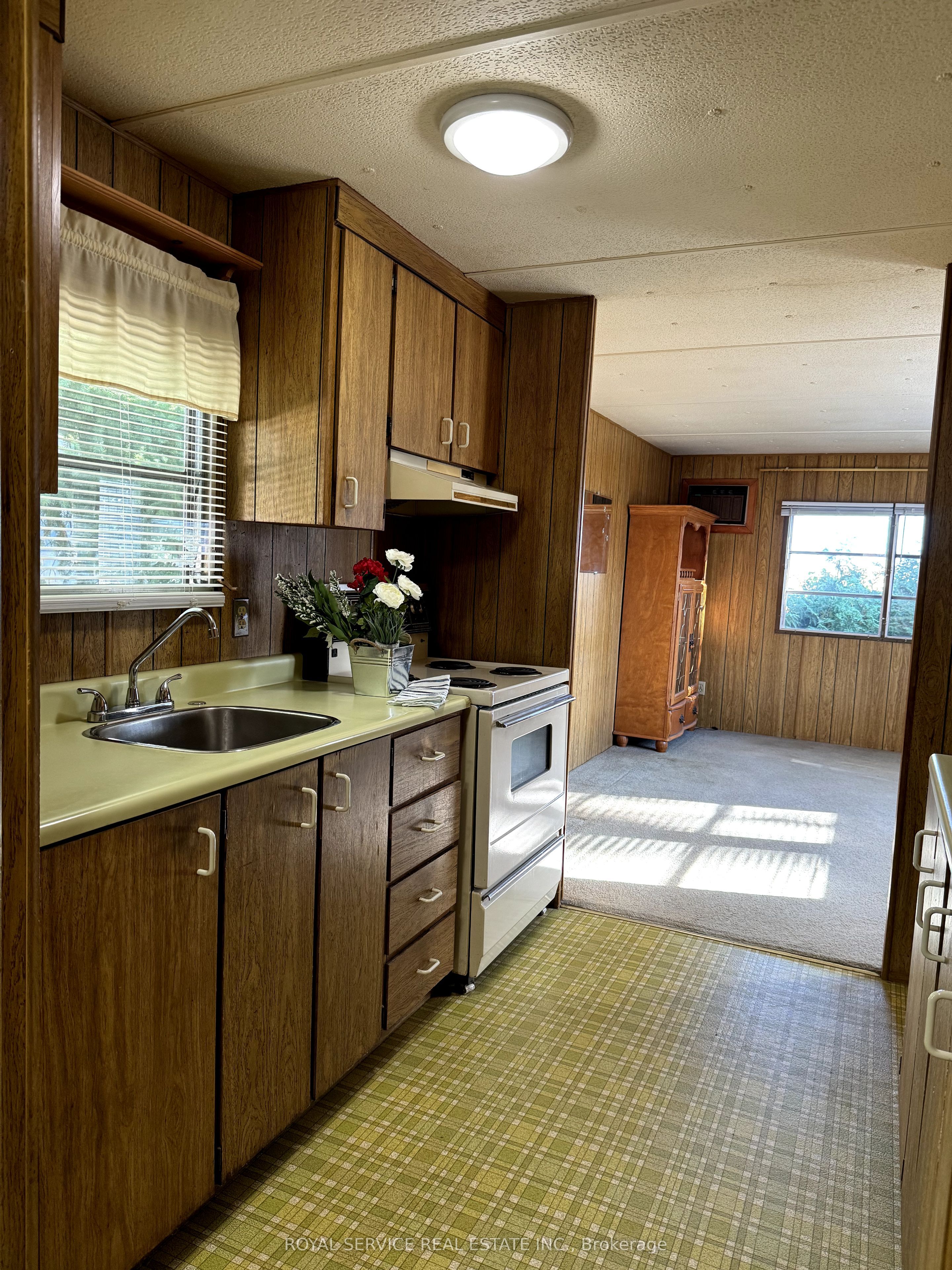Photo 16 of Unit 11, 1037 Arthur Street, Clarington, Rural Clarington — HOMEH
