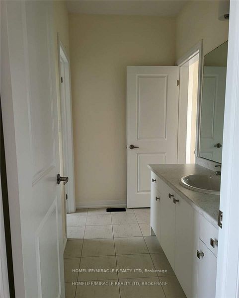 Photo 37 of 21 Moorcroft Place, Brampton, Brampton East — HOMEH