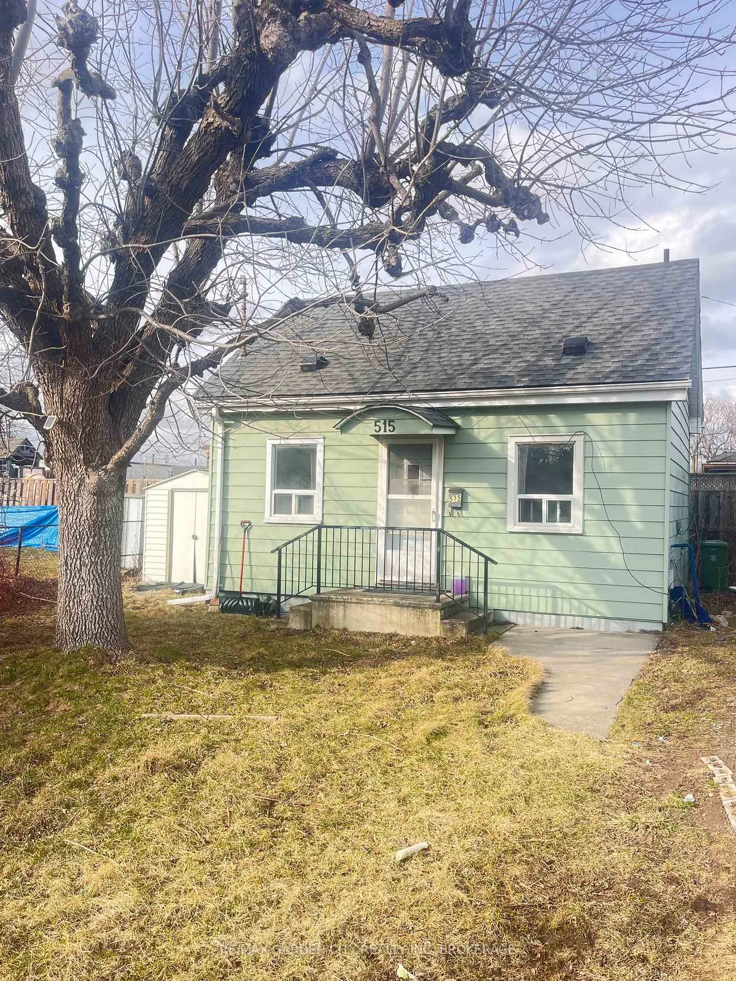 Photo 2 of 515 Rennie Street, Hamilton, Parkview — HOMEH