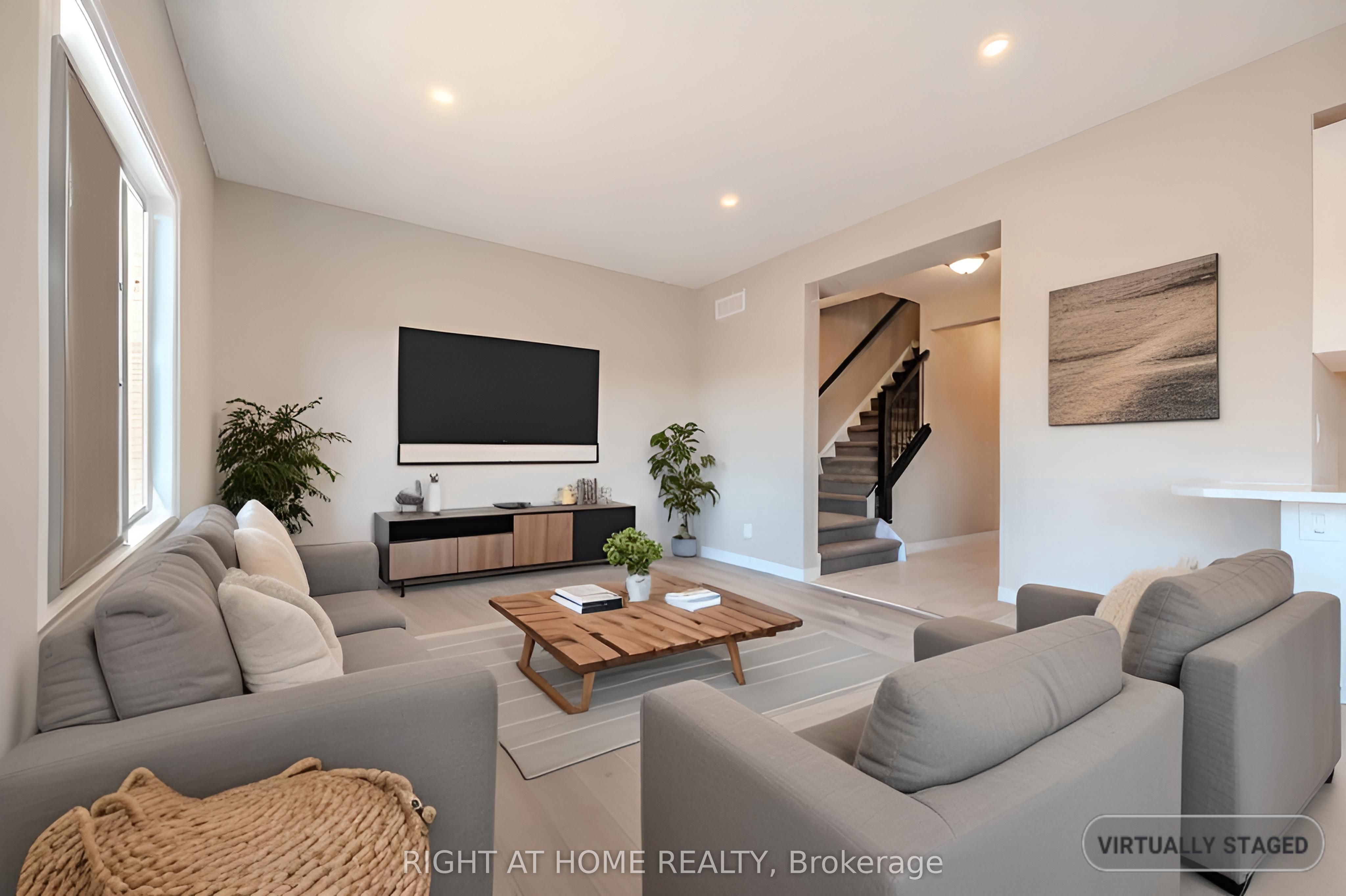 Photo 43 of 423 Woolwich Street, Waterloo — HOMEH