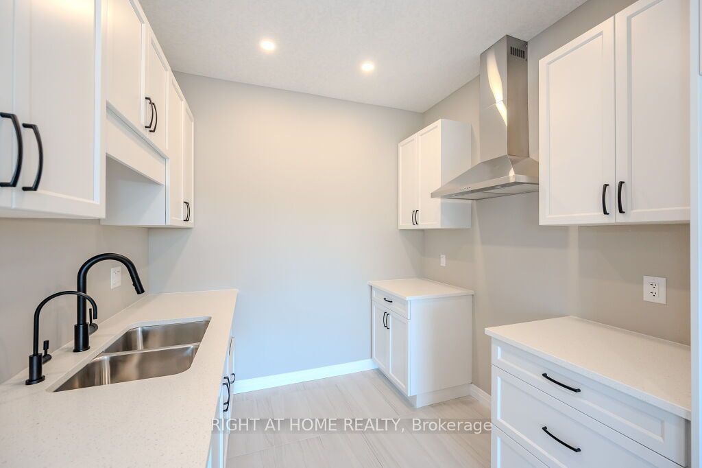 Photo 48 of 423 Woolwich Street, Waterloo — HOMEH