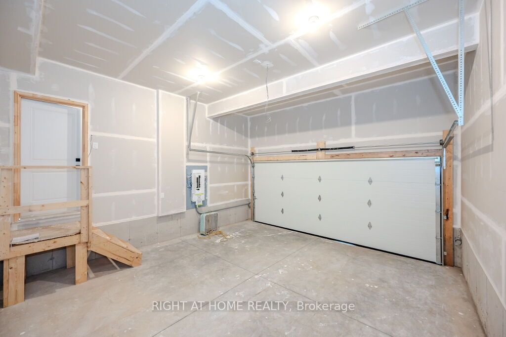 Photo 70 of 423 Woolwich Street, Waterloo — HOMEH