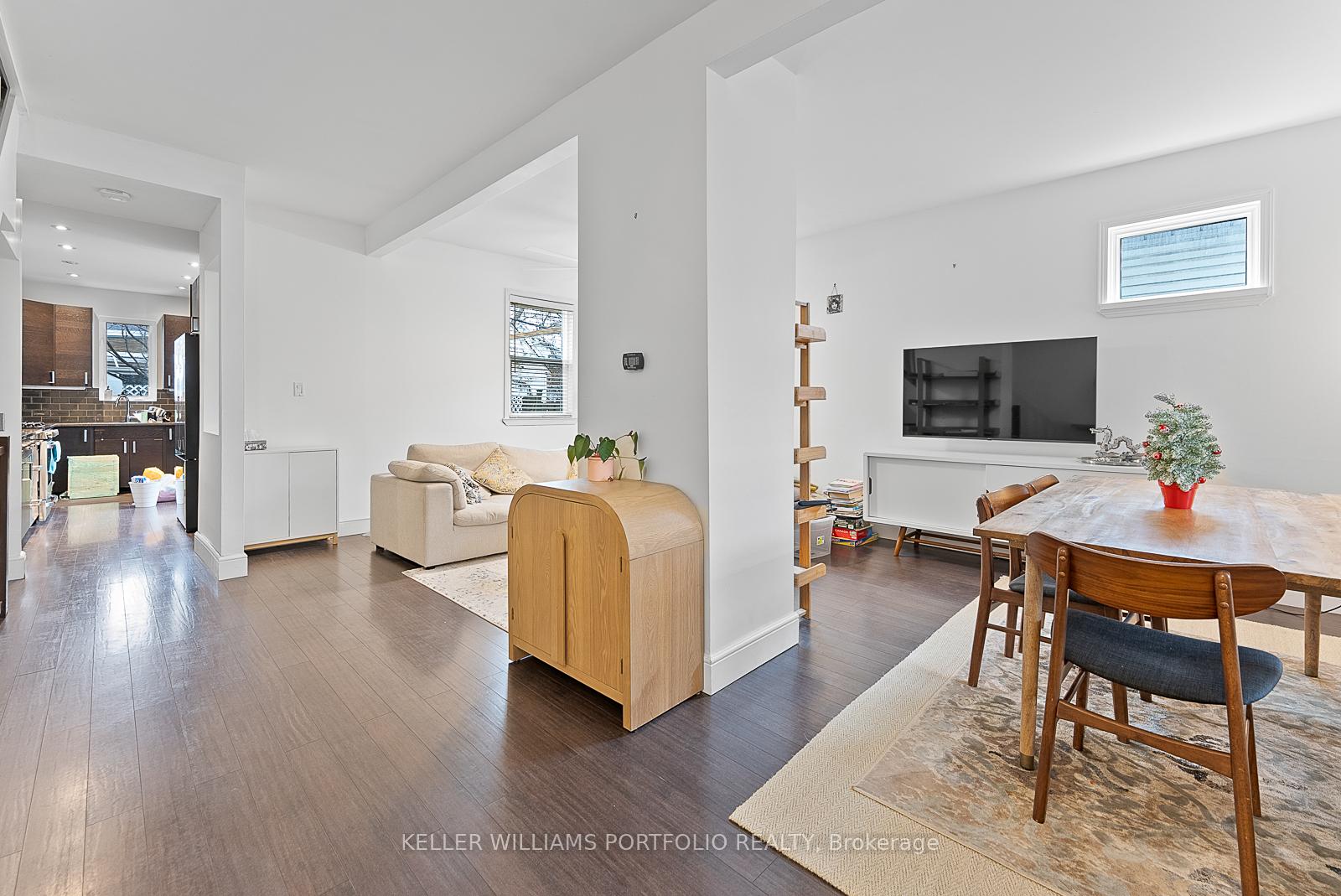 Photo 7 of 557 Craven Road, Toronto, Greenwood-Coxwell — HOMEH