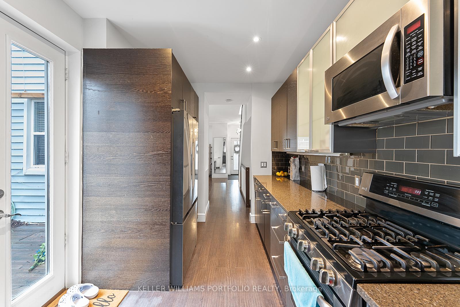 Photo 15 of 557 Craven Road, Toronto, Greenwood-Coxwell — HOMEH