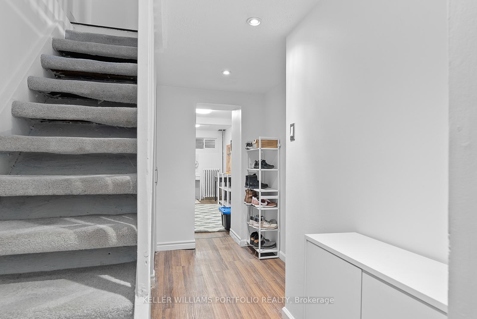 Photo 32 of 557 Craven Road, Toronto, Greenwood-Coxwell — HOMEH