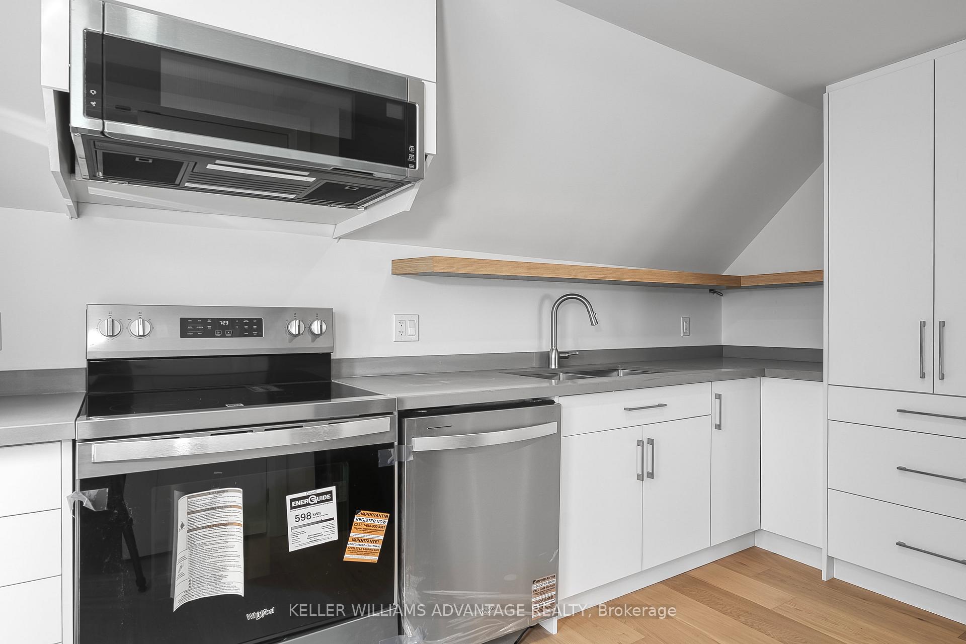 Photo 4 of Unit 3rd Floor, 42 Delaware Avenue, Toronto, Palmerston-Little Italy — HOMEH