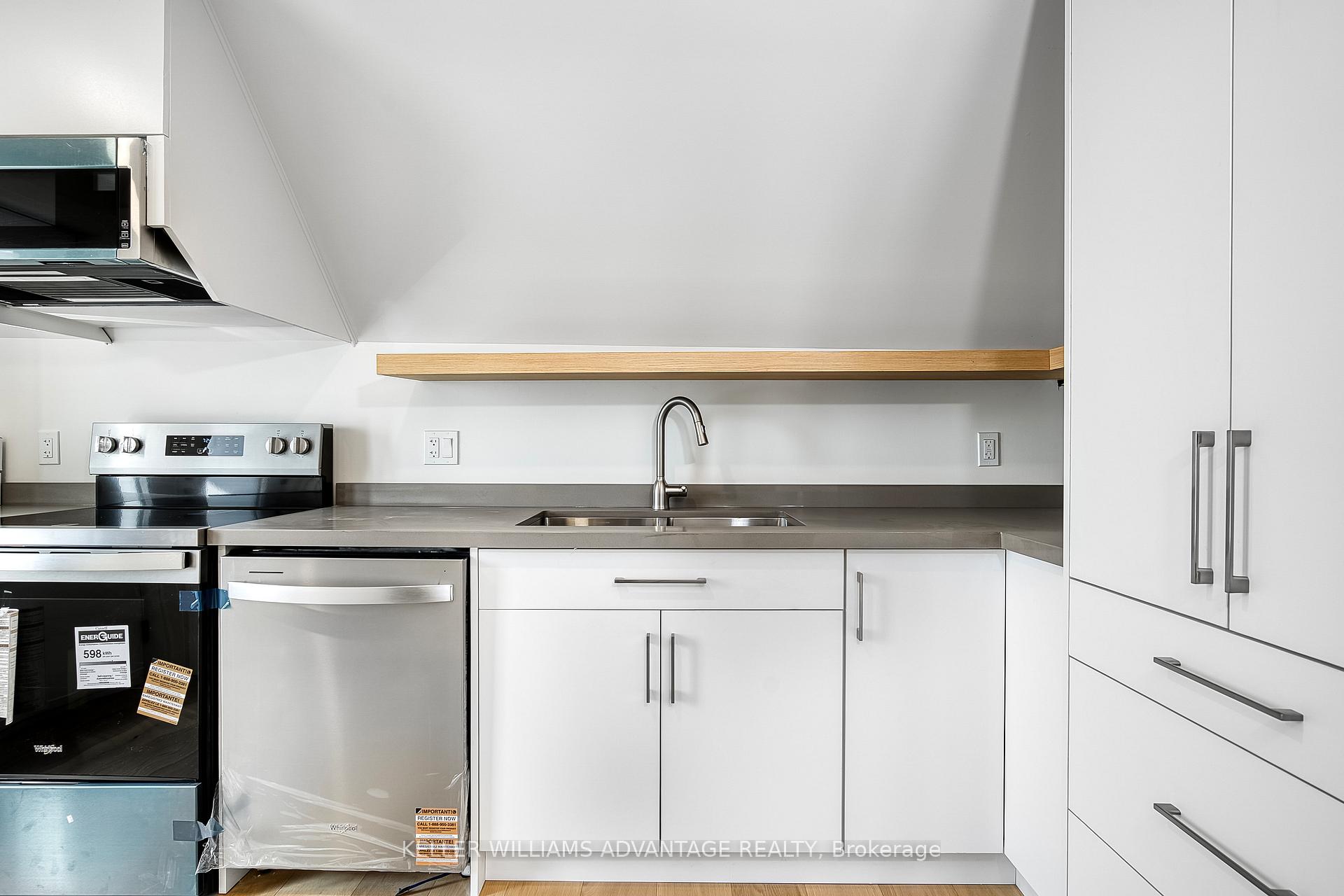 Photo 6 of Unit 3rd Floor, 42 Delaware Avenue, Toronto, Palmerston-Little Italy — HOMEH