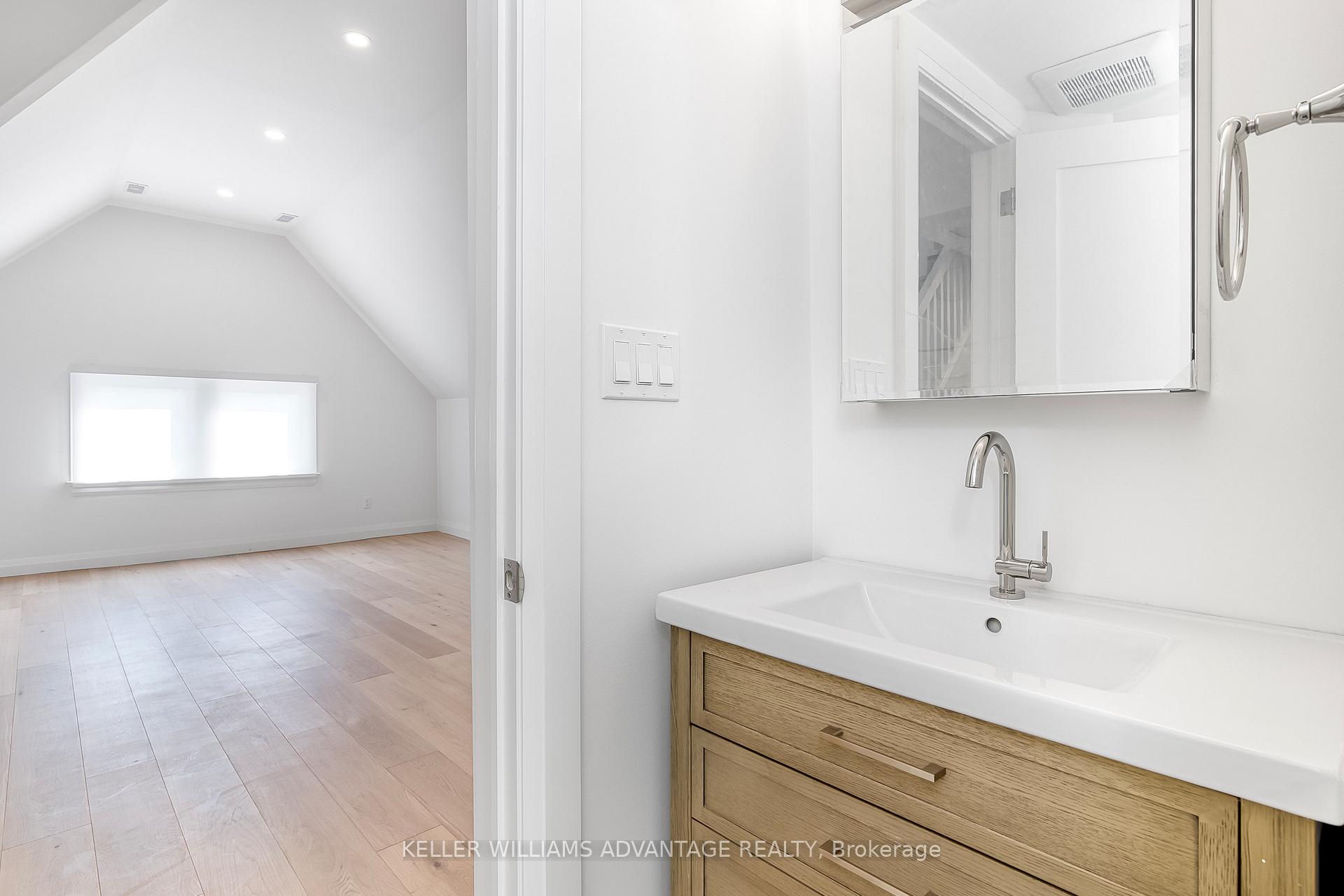 Photo 17 of Unit 3rd Floor, 42 Delaware Avenue, Toronto, Palmerston-Little Italy — HOMEH