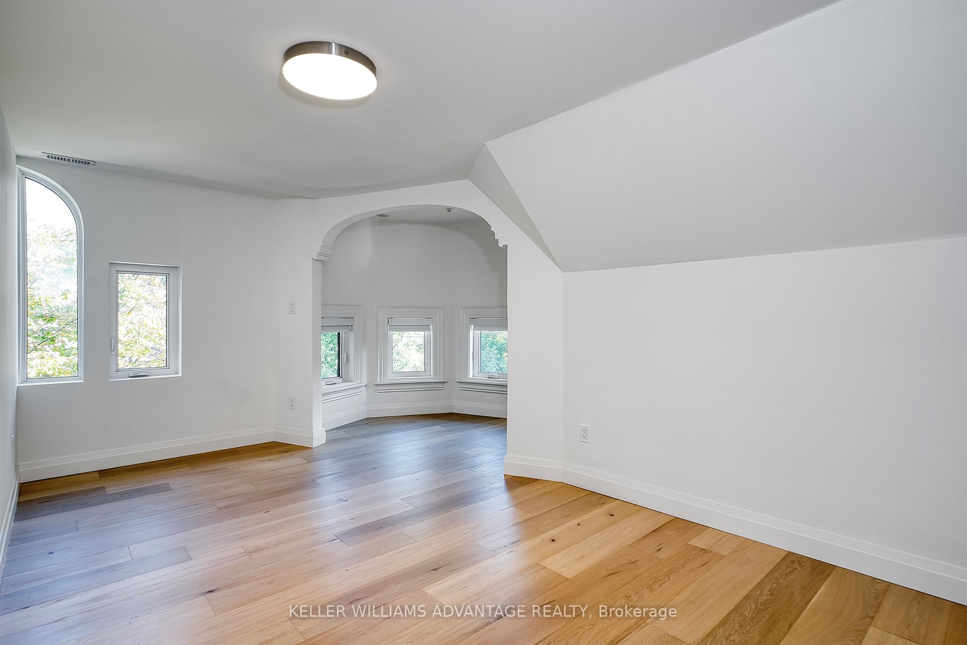 Photo 23 of Unit 3rd Floor, 42 Delaware Avenue, Toronto, Palmerston-Little Italy — HOMEH