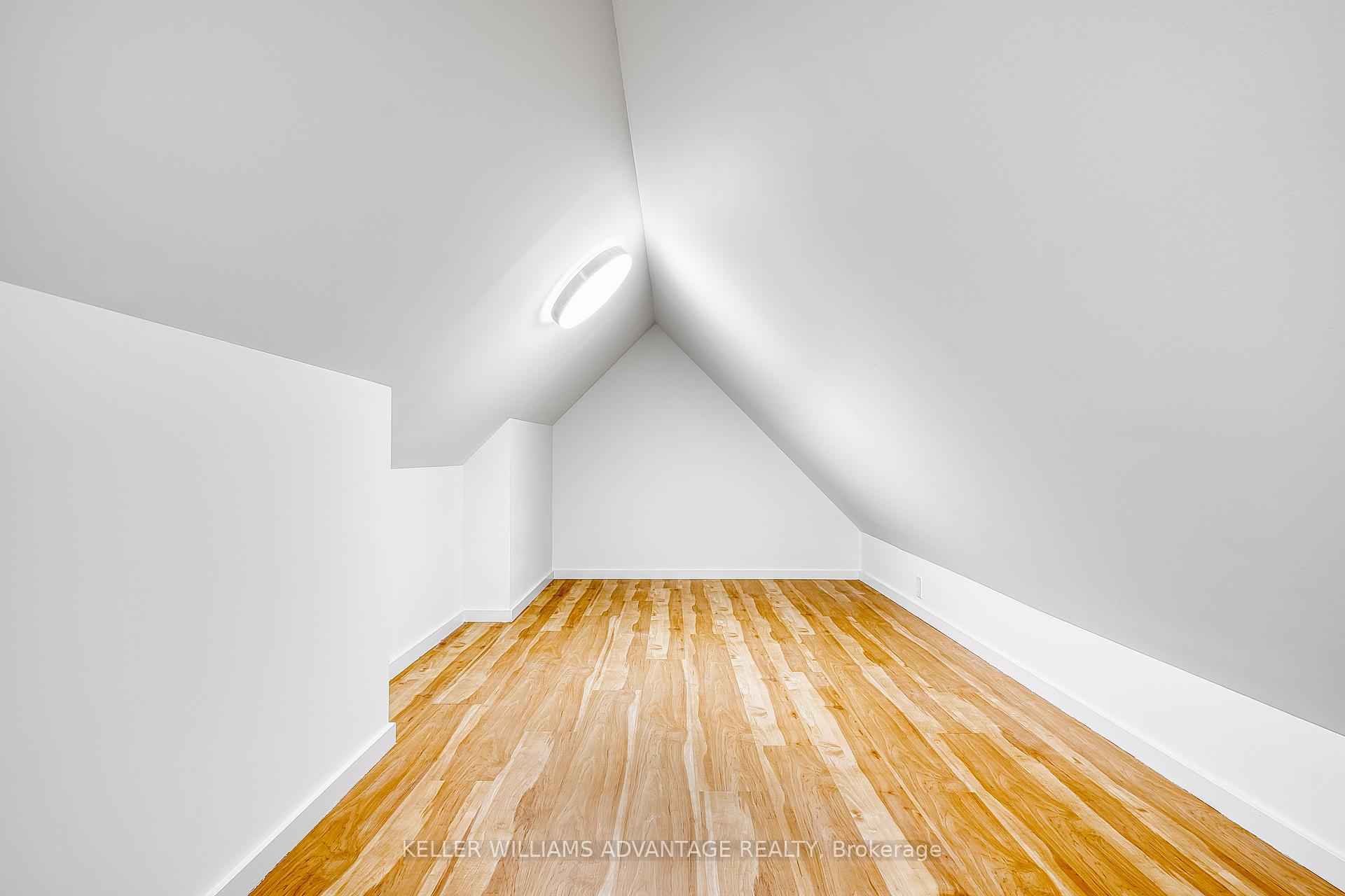 Photo 25 of Unit 3rd Floor, 42 Delaware Avenue, Toronto, Palmerston-Little Italy — HOMEH