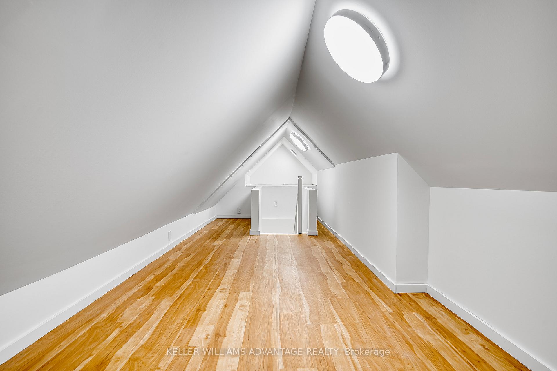 Photo 26 of Unit 3rd Floor, 42 Delaware Avenue, Toronto, Palmerston-Little Italy — HOMEH