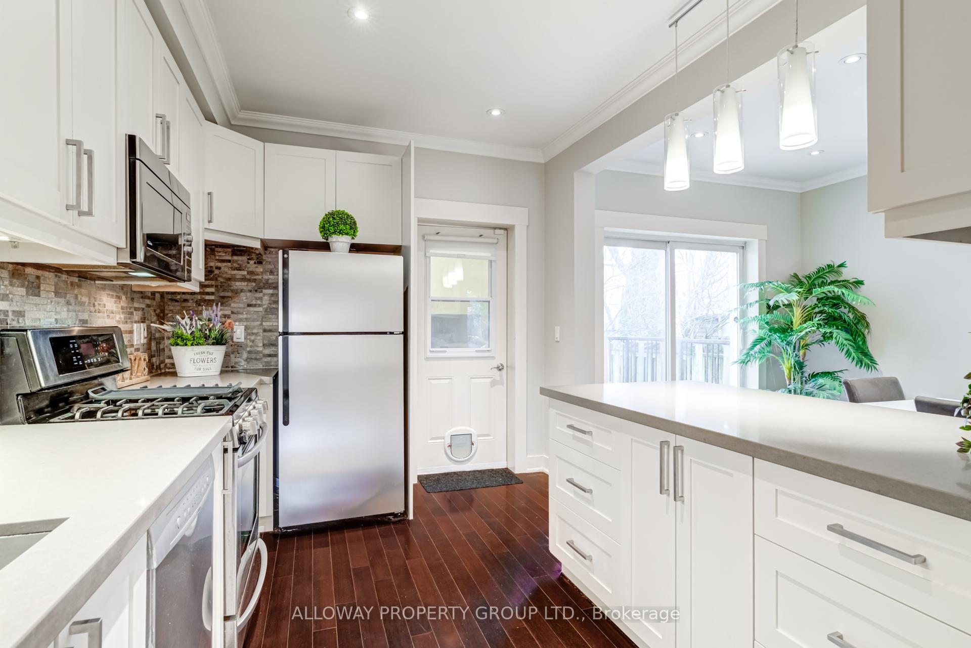 Photo 10 of 142 Fulton Avenue, Toronto, Playter Estates-Danforth — HOMEH