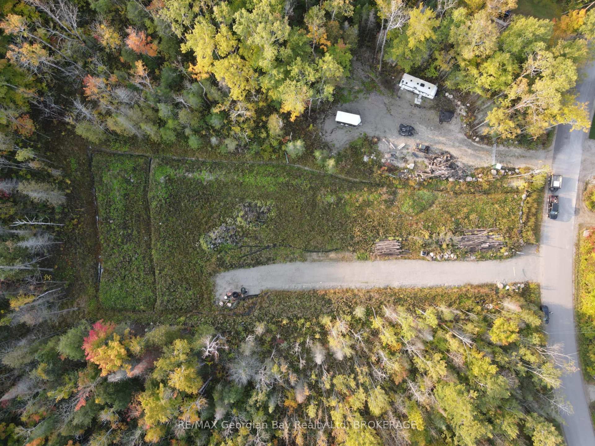 Photo 5 of 465 Silver Birch Drive, Tiny, Rural Tiny — HOMEH