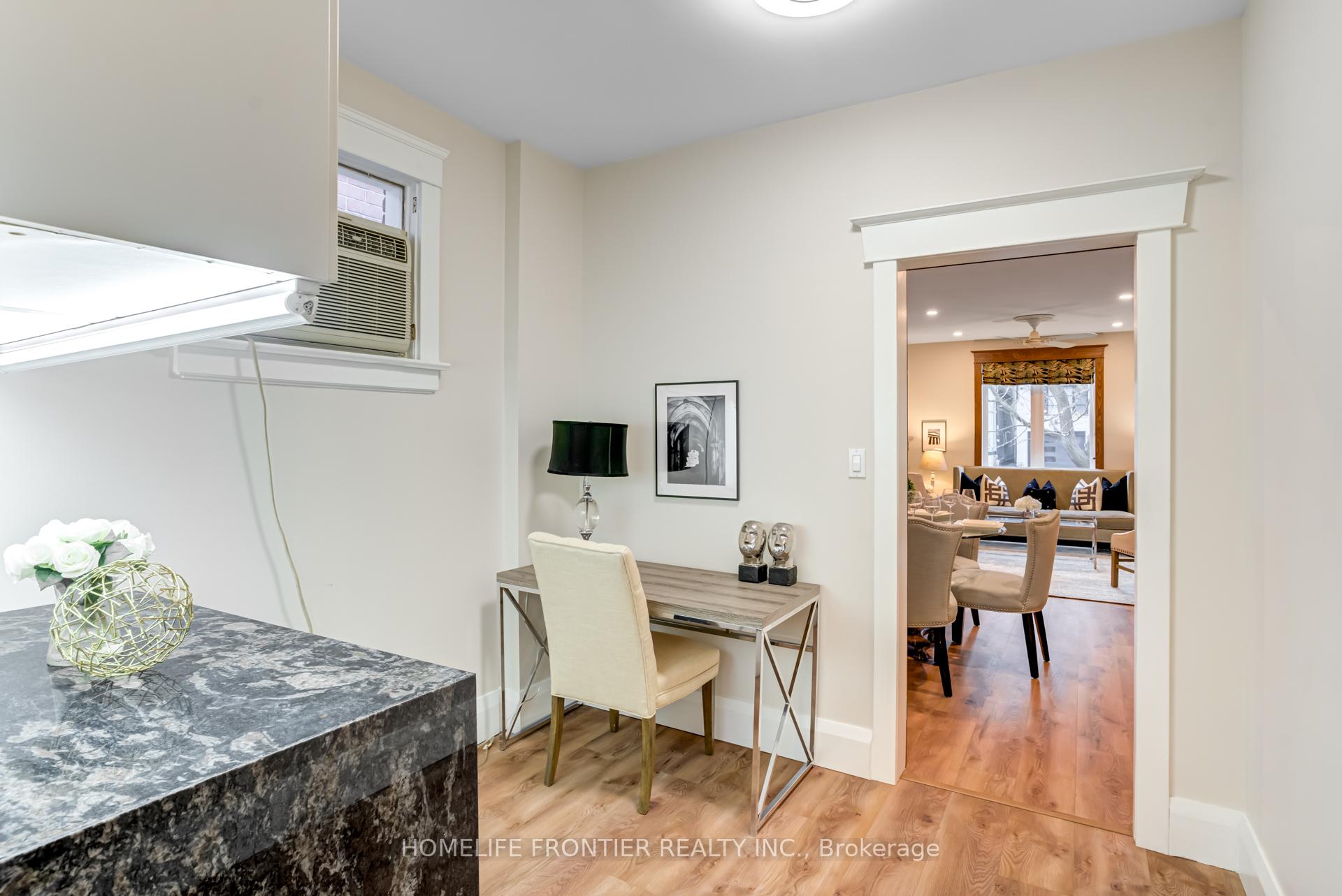Photo 9 of 517 Main Street, Toronto, Woodbine-Lumsden — HOMEH