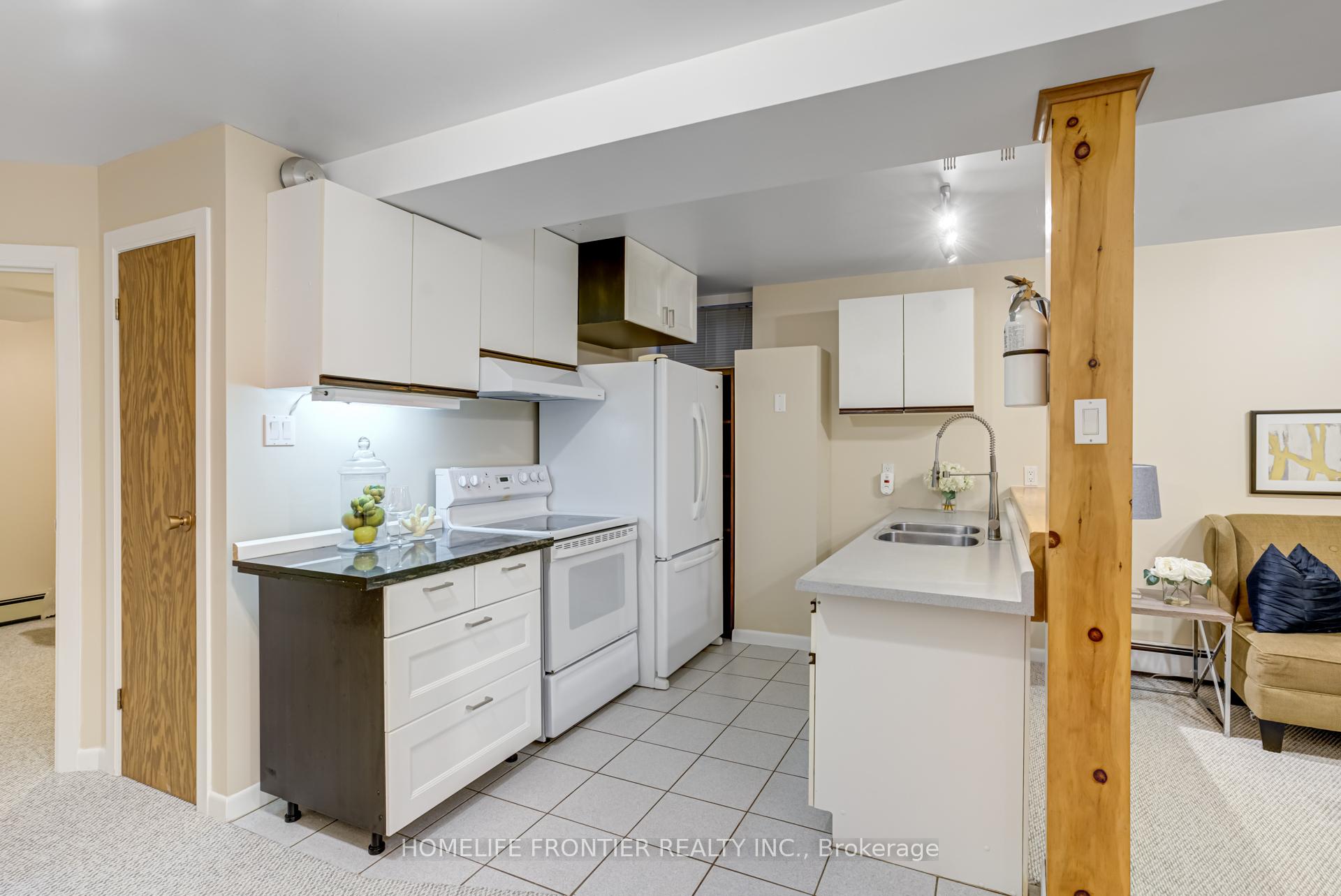 Photo 24 of 517 Main Street, Toronto, Woodbine-Lumsden — HOMEH
