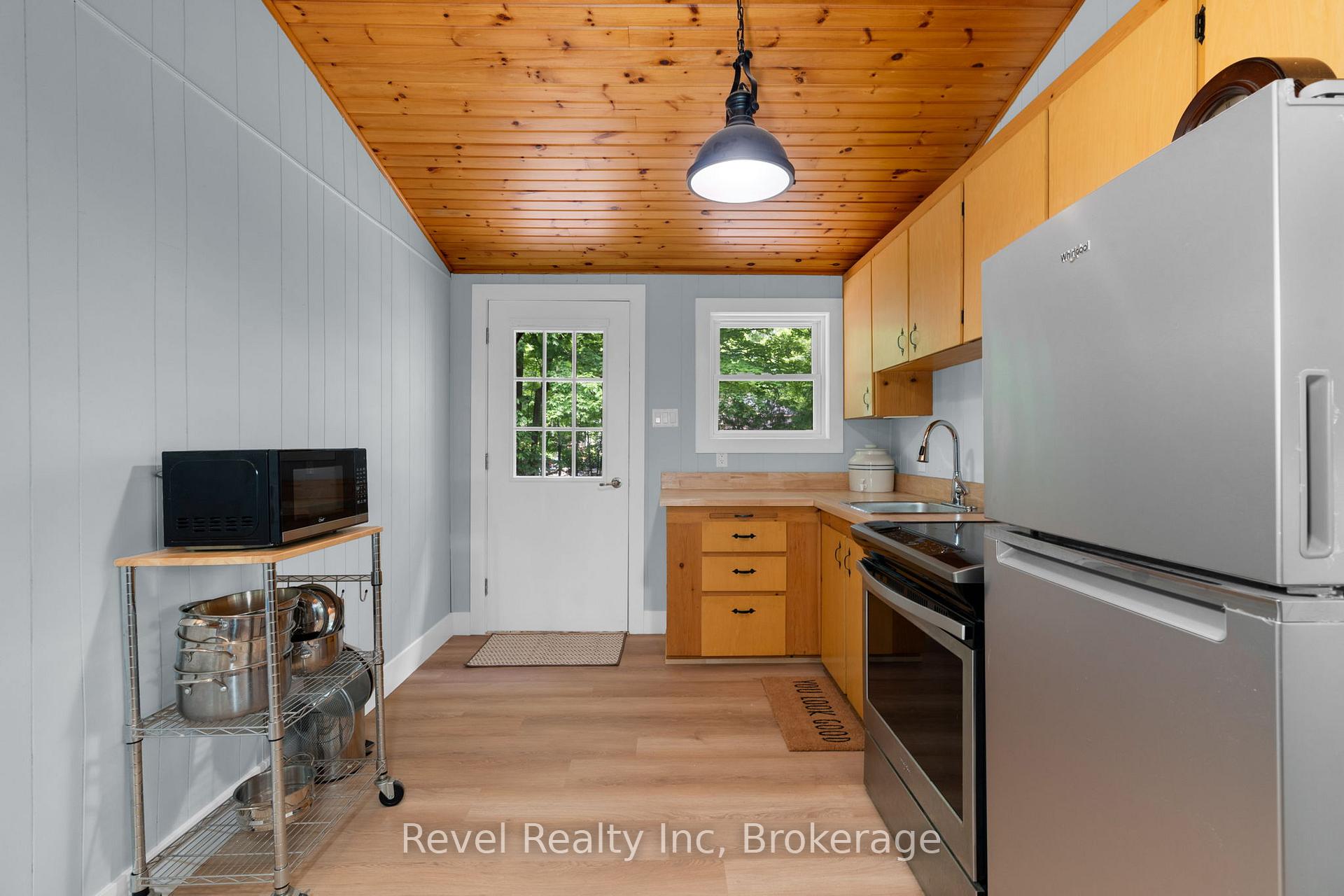 Photo 8 of 1204 Tiny Beaches Road N, Tiny, Rural Tiny — HOMEH