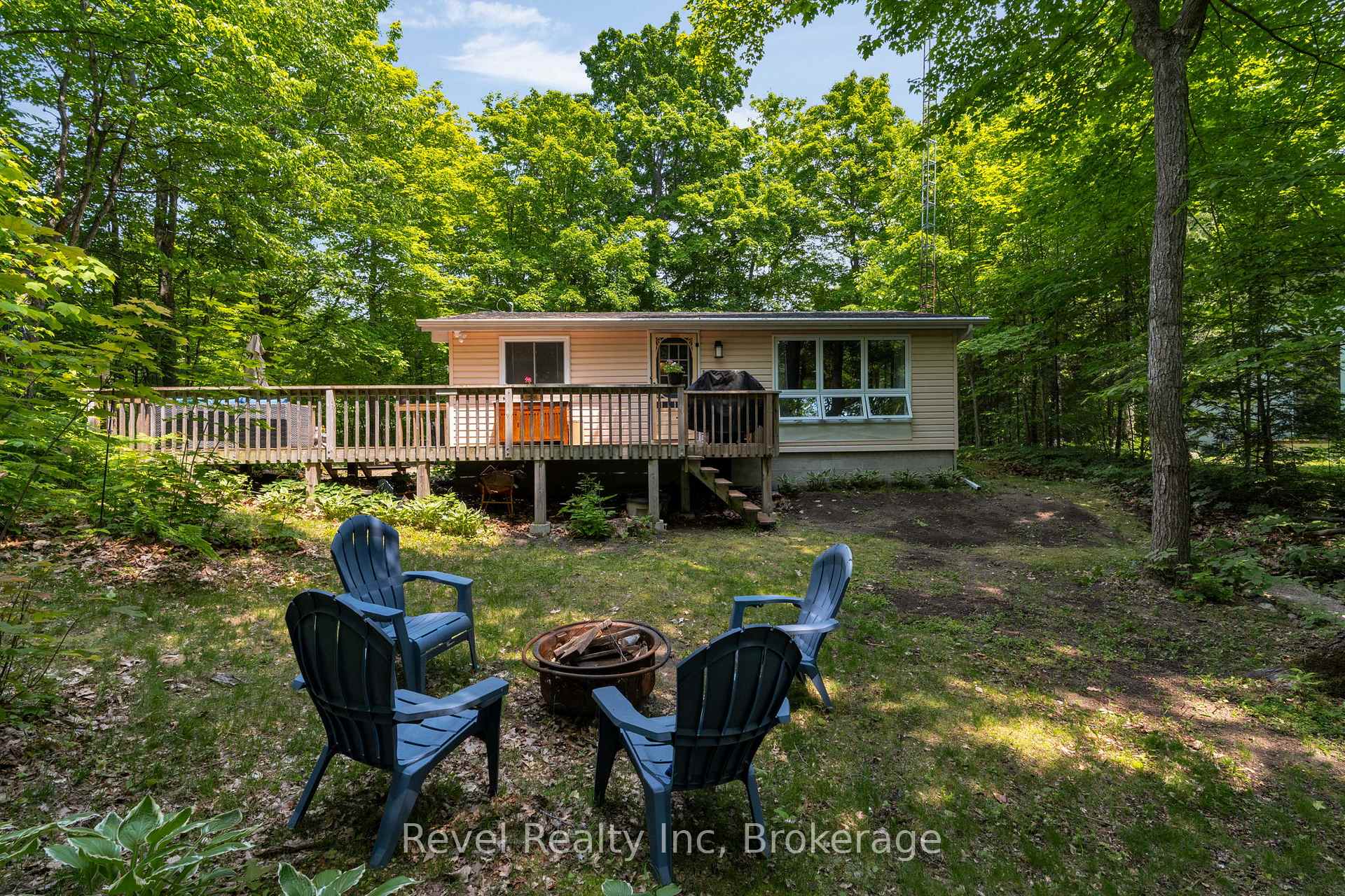Photo 22 of 1204 Tiny Beaches Road N, Tiny, Rural Tiny — HOMEH