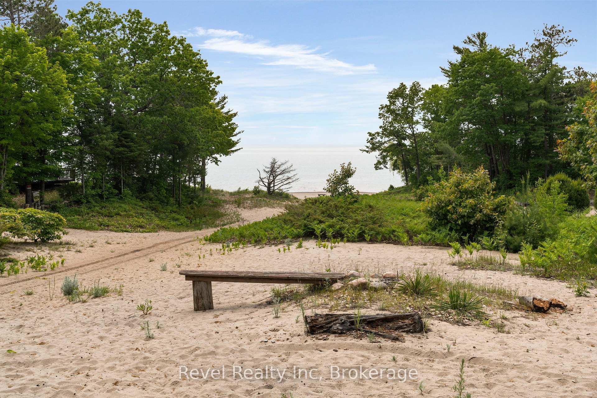 Photo 26 of 1204 Tiny Beaches Road N, Tiny, Rural Tiny — HOMEH
