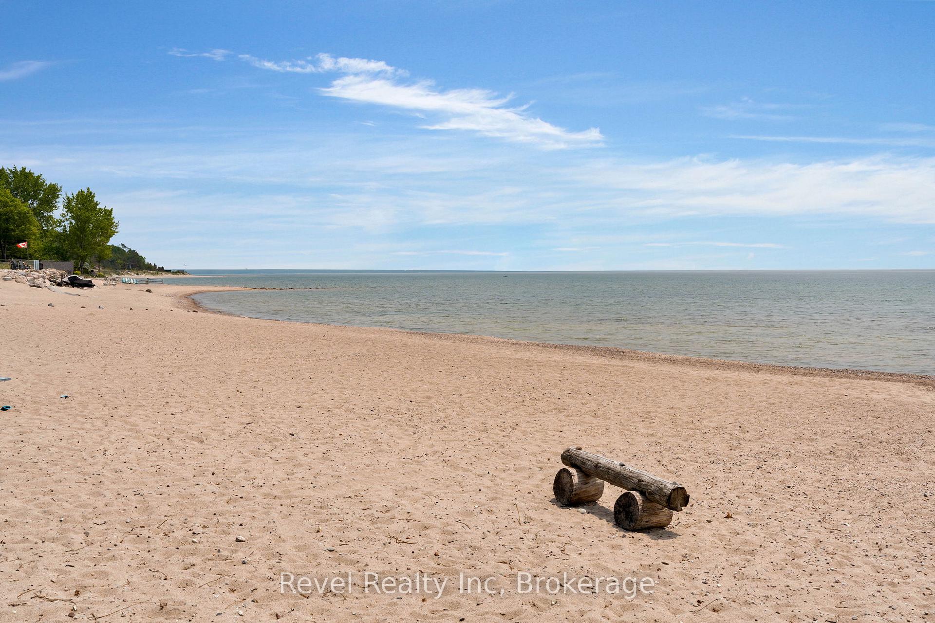 Photo 28 of 1204 Tiny Beaches Road N, Tiny, Rural Tiny — HOMEH