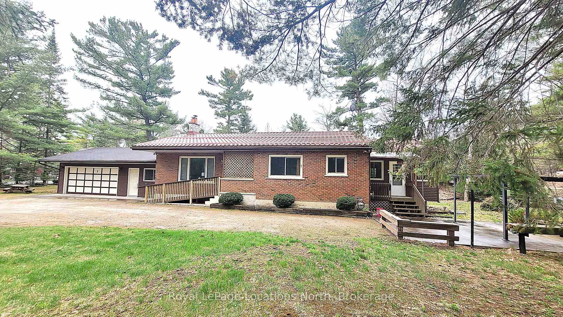 Photo 3 of 8 Ronald Avenue, Tiny, Rural Tiny — HOMEH