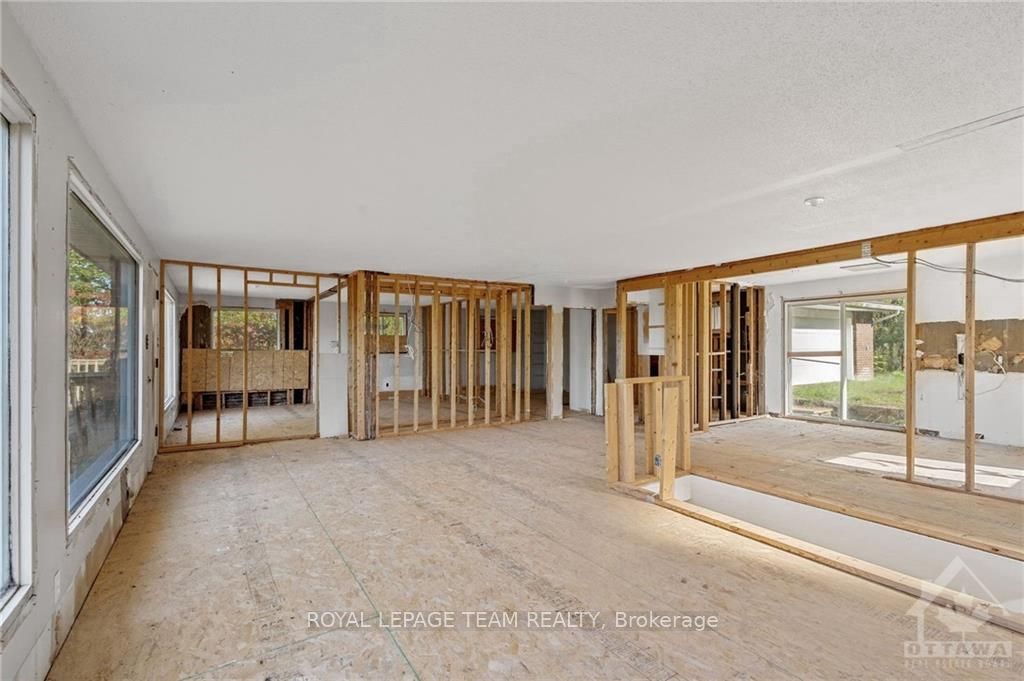 Photo 34 of 1541 Bella Vista Drive, Ottawa, Camelot — HOMEH