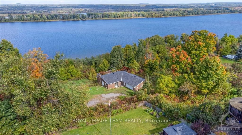 Photo 2 of 1541 Bella Vista Drive, Ottawa, Camelot — HOMEH