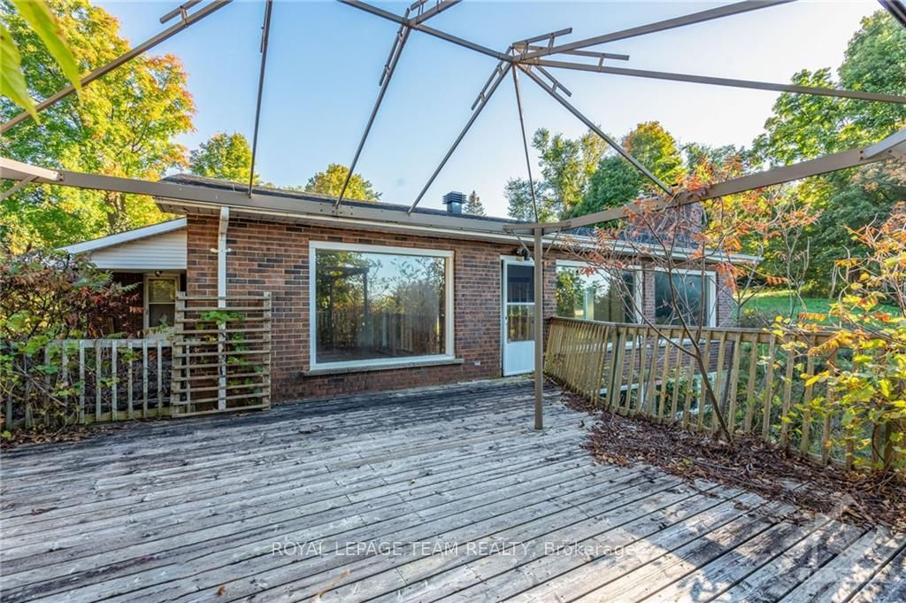 Photo 45 of 1541 Bella Vista Drive, Ottawa, Camelot — HOMEH