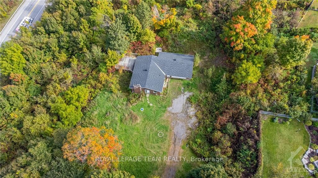 Photo 23 of 1541 Bella Vista Drive, Ottawa, Camelot — HOMEH