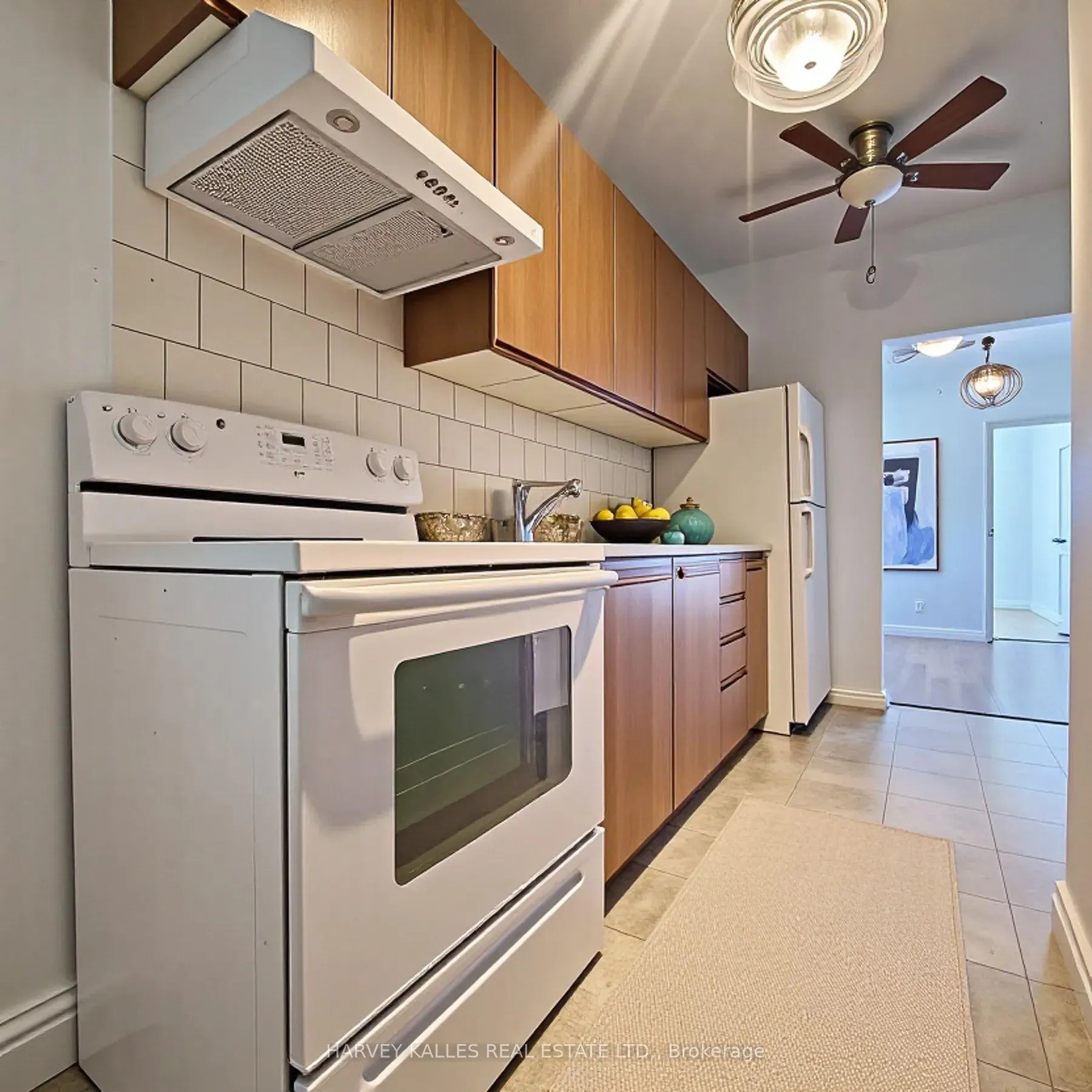 Photo 4 of Unit 2nd Floor, 206 Augusta Avenue, Toronto, Kensington-Chinatown — HOMEH
