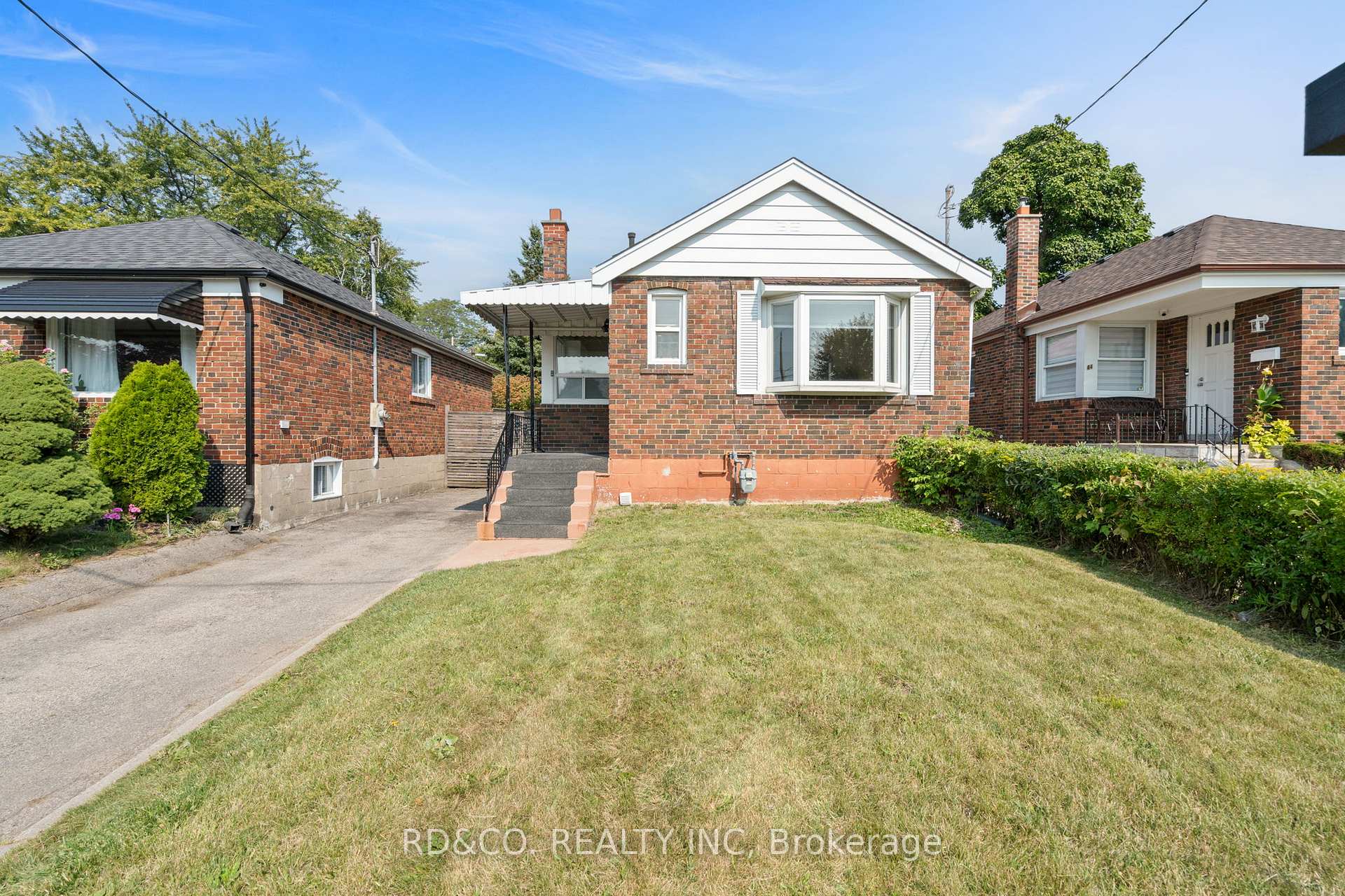 Photo 1 of 42 Tiago Avenue, Toronto, O'Connor-Parkview — HOMEH