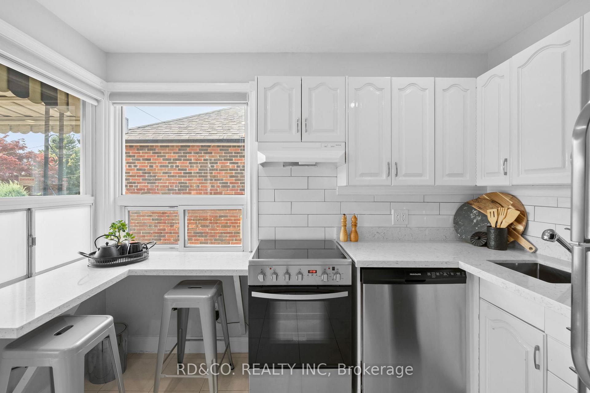 Photo 9 of 42 Tiago Avenue, Toronto, O'Connor-Parkview — HOMEH