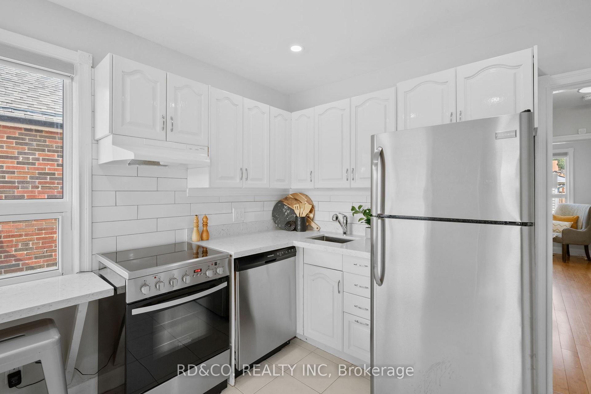 Photo 10 of 42 Tiago Avenue, Toronto, O'Connor-Parkview — HOMEH