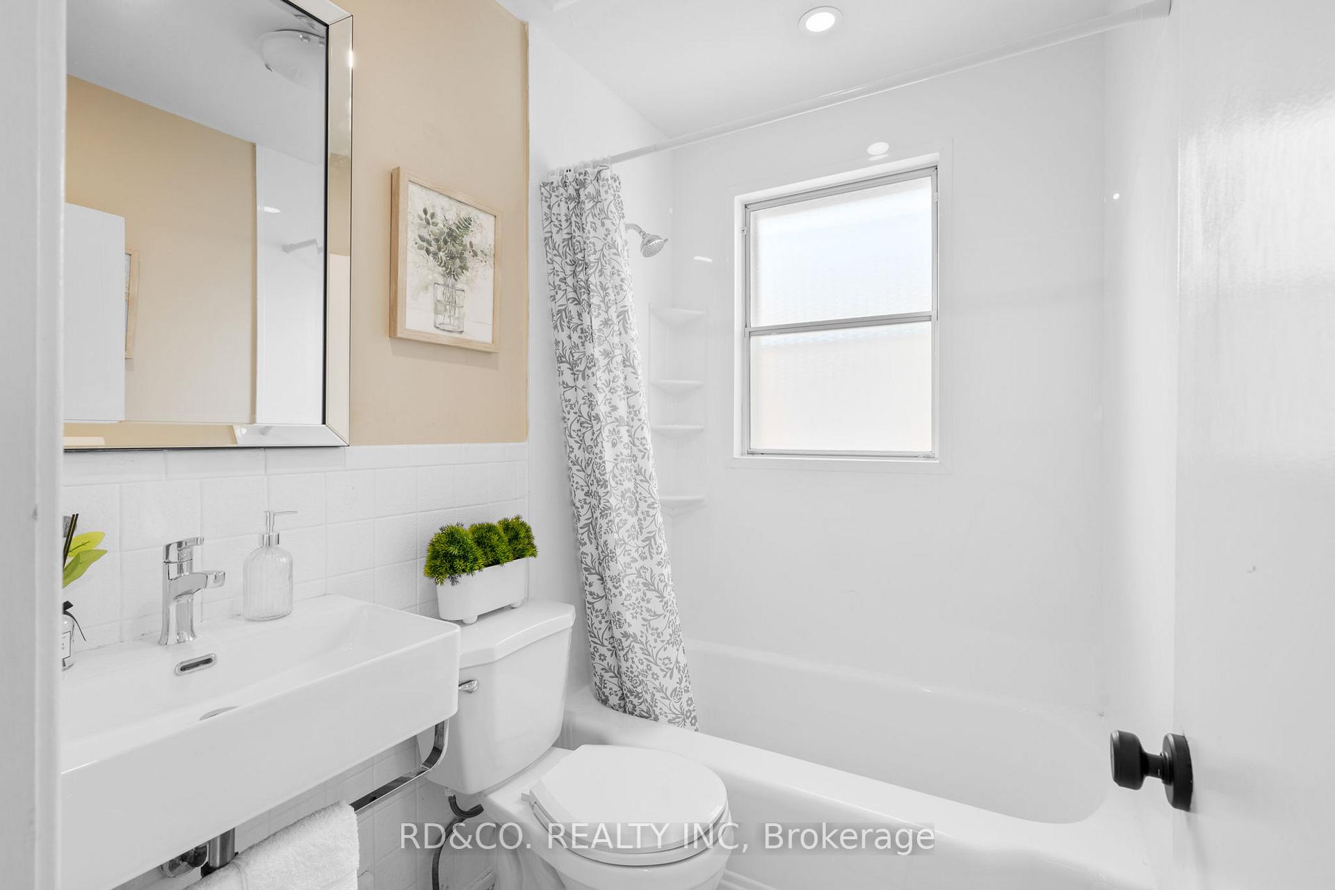 Photo 18 of 42 Tiago Avenue, Toronto, O'Connor-Parkview — HOMEH