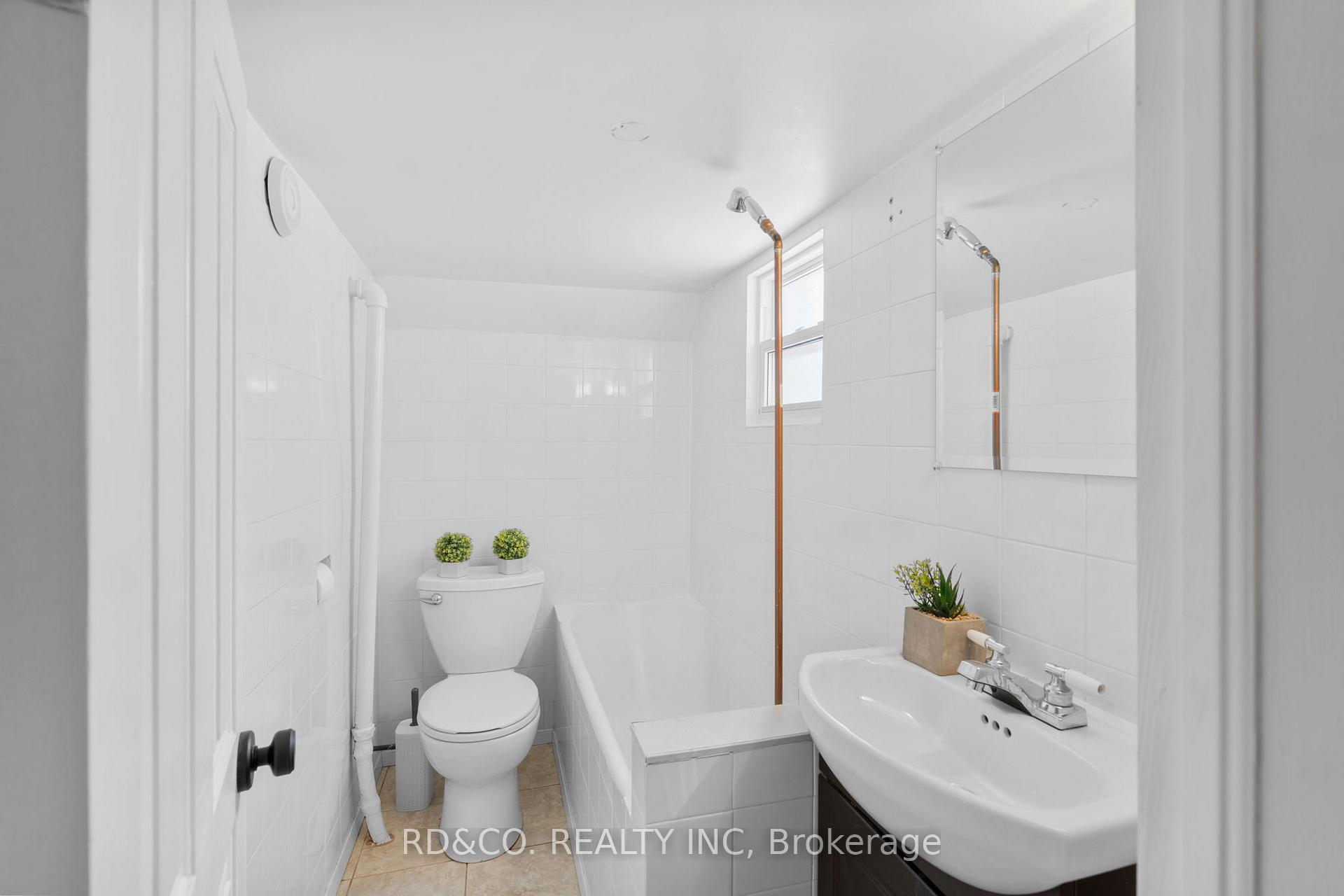 Photo 31 of 42 Tiago Avenue, Toronto, O'Connor-Parkview — HOMEH