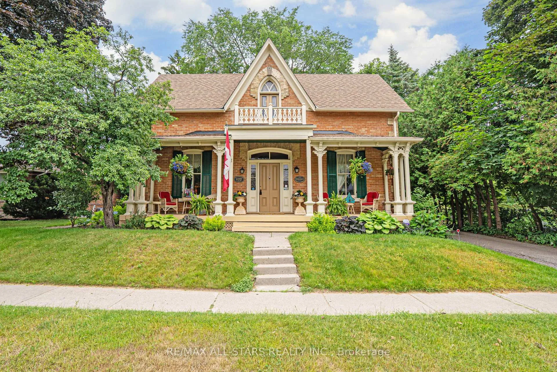 Photo 1 of 122 Brock Street E, Uxbridge — HOMEH