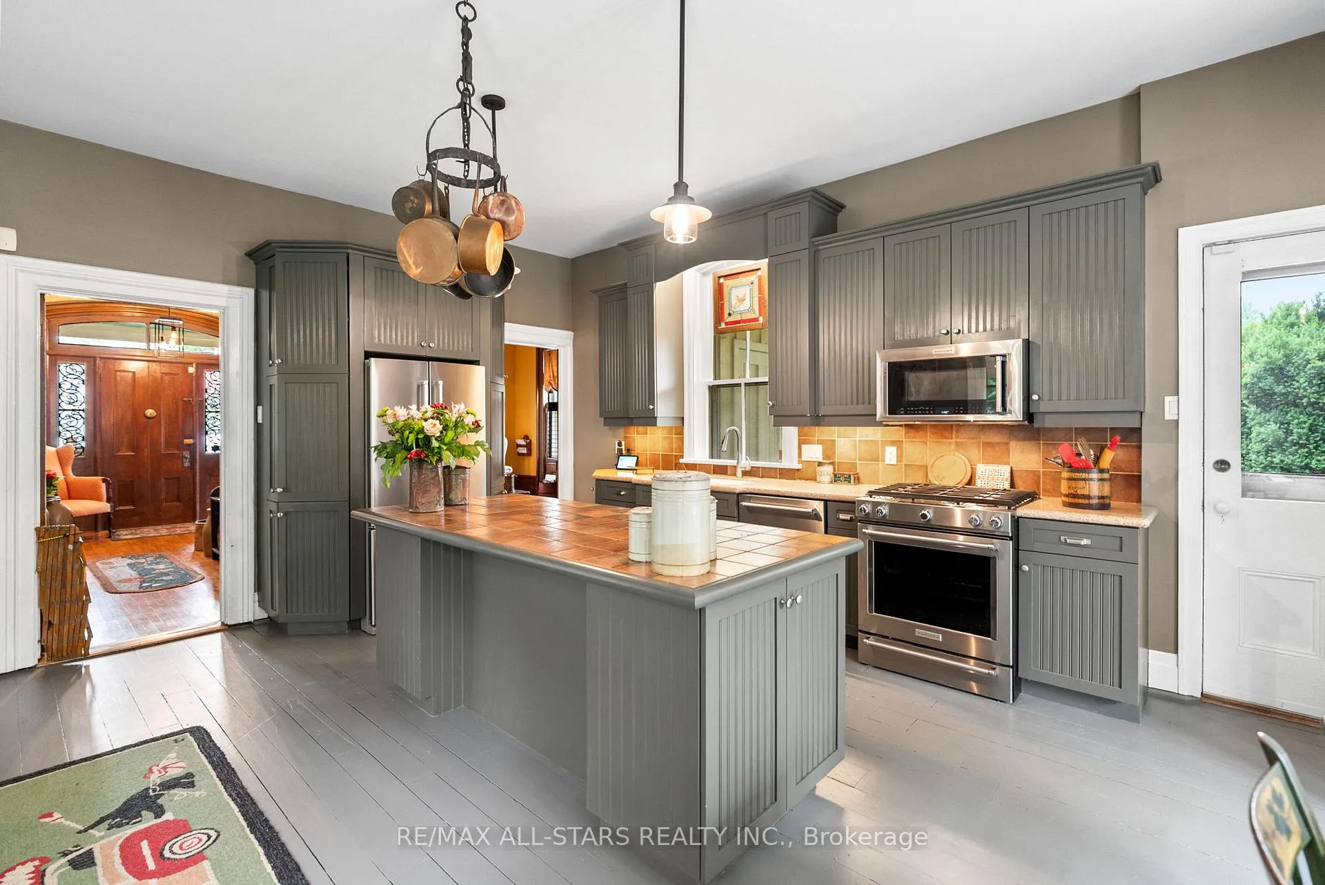 Photo 12 of 122 Brock Street E, Uxbridge — HOMEH