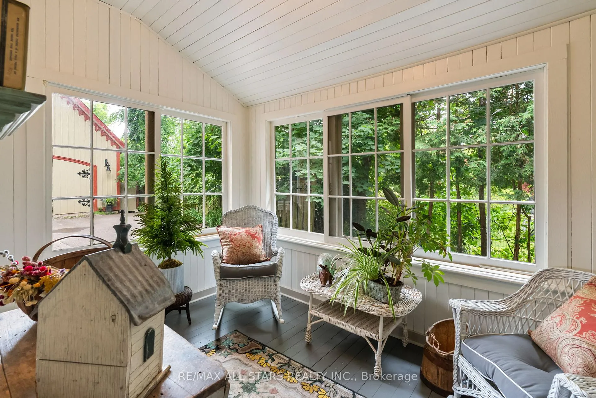 Photo 13 of 122 Brock Street E, Uxbridge — HOMEH