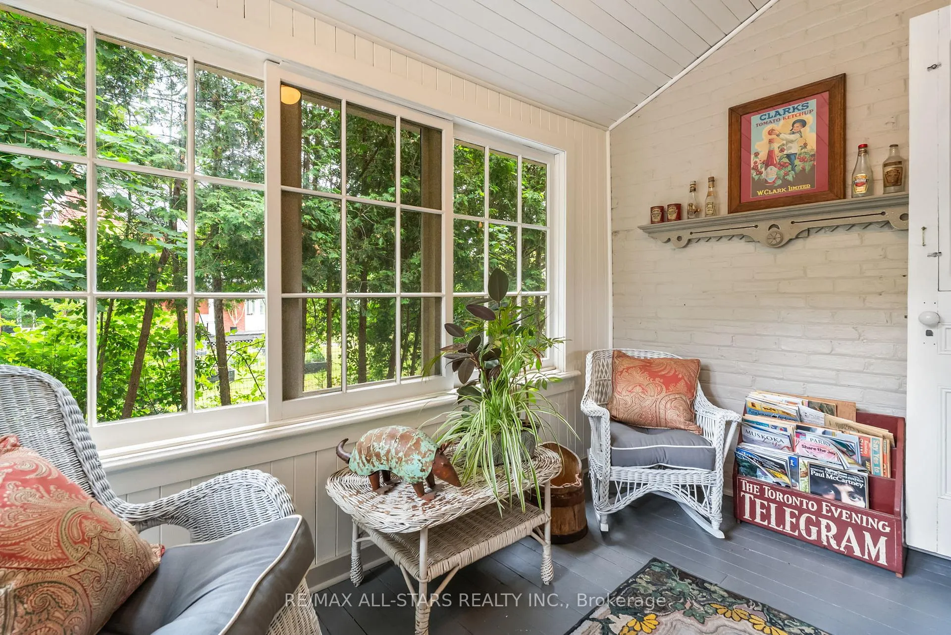Photo 14 of 122 Brock Street E, Uxbridge — HOMEH