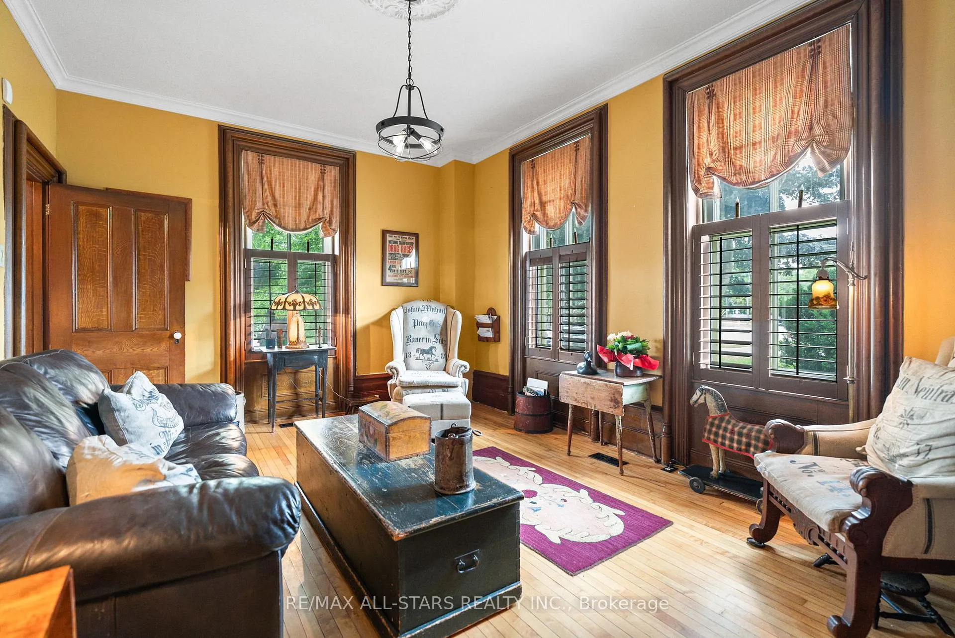 Photo 15 of 122 Brock Street E, Uxbridge — HOMEH