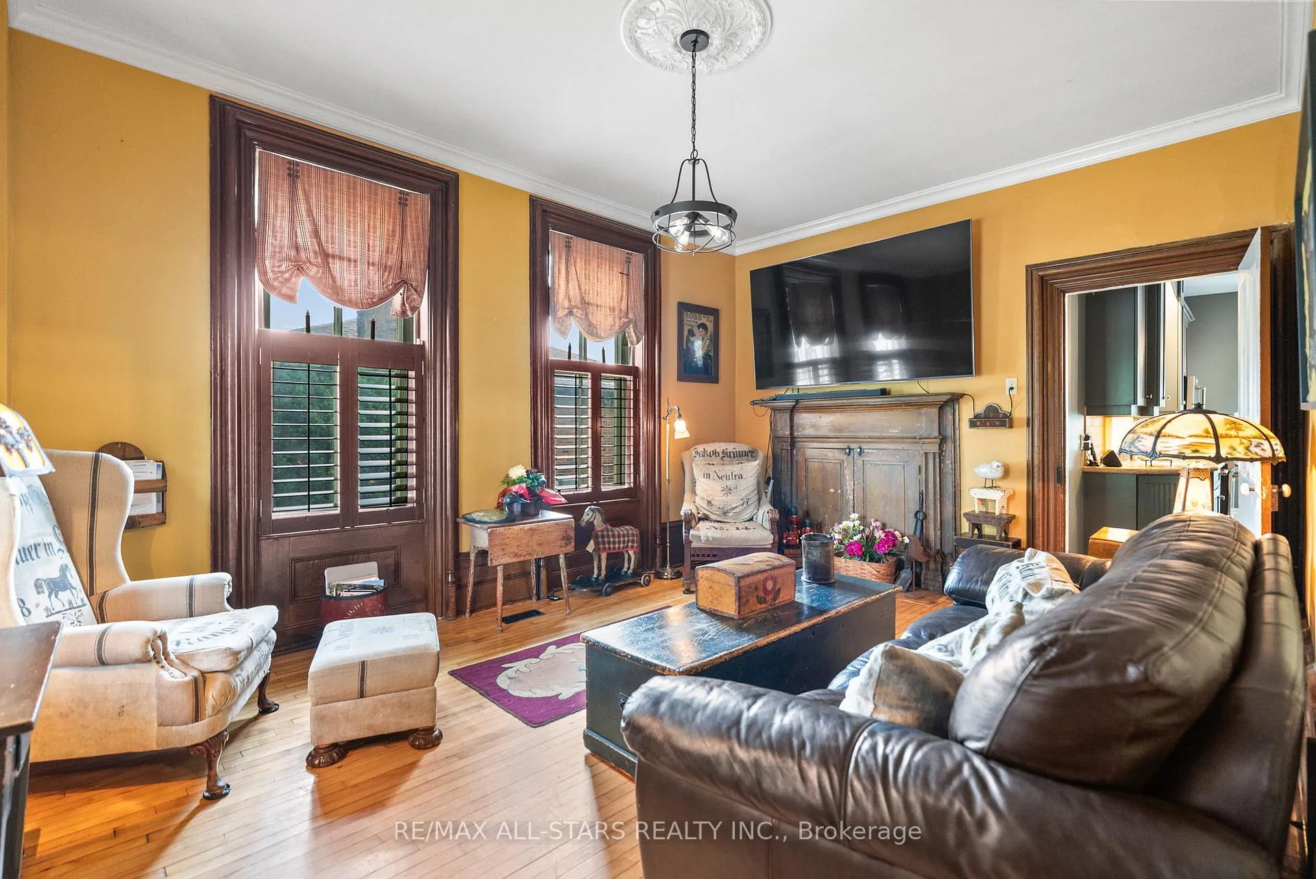 Photo 16 of 122 Brock Street E, Uxbridge — HOMEH